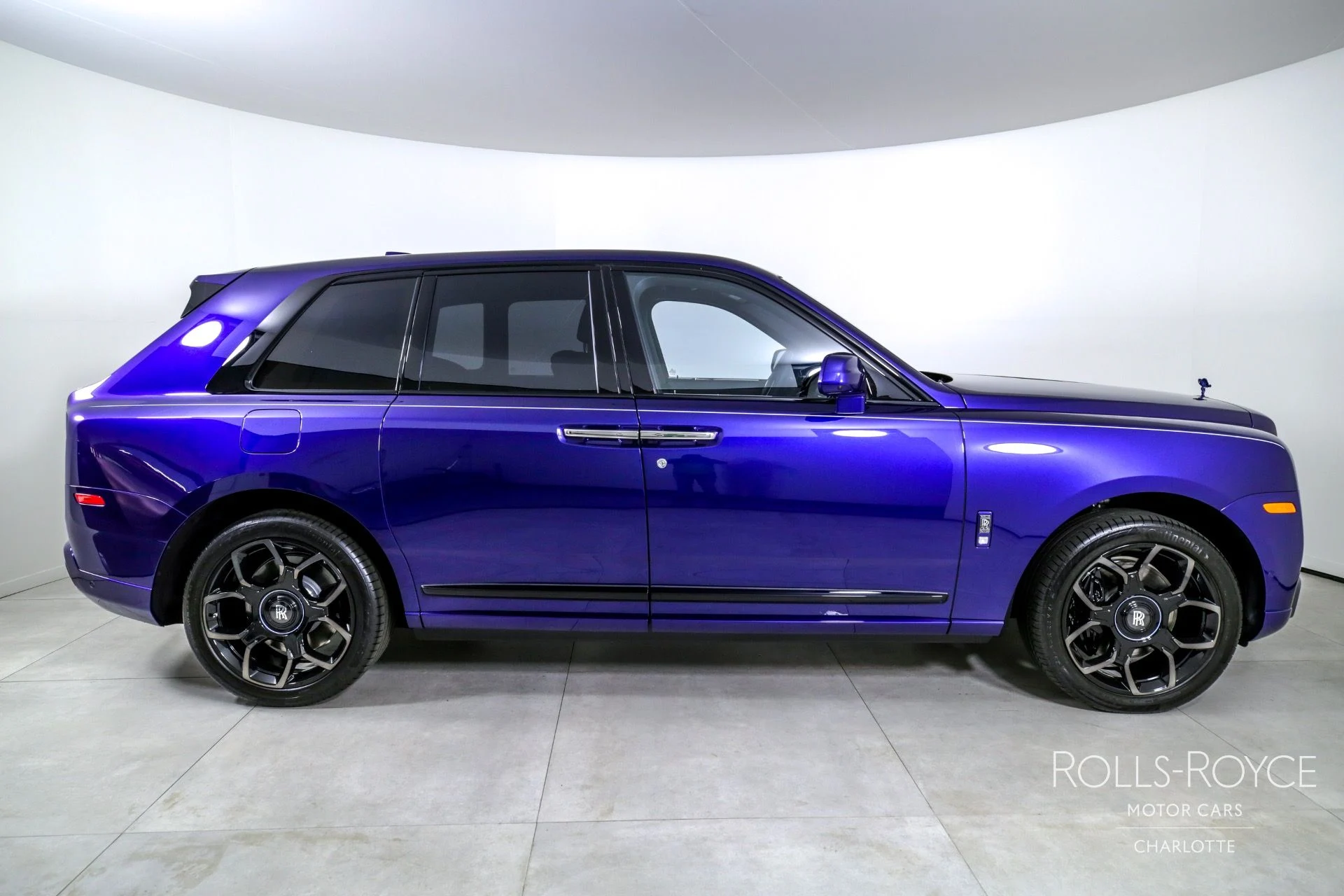 mph009_2643133368_Used_2024_Rolls_Royce_Black_Badge_Cullinan_BLUE_SHADOW_1726069431_60ea4ffa39