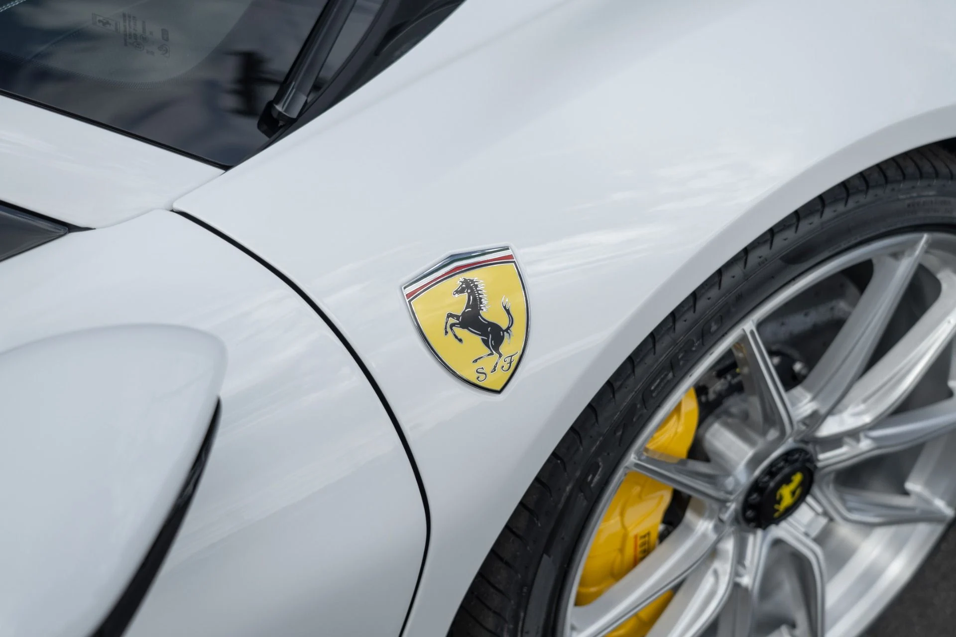 mph009_2645784157_Used_2023_Ferrari_SF_90_Stradale_1760118033_6b71a11c7b