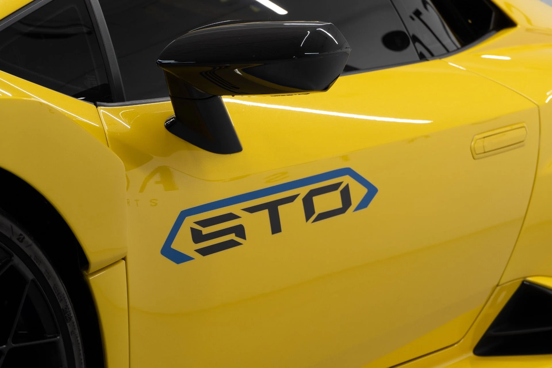 mph009_2649453988_Used_2022_Lamborghini_Huracan_STO_1774301372_6f8980349c