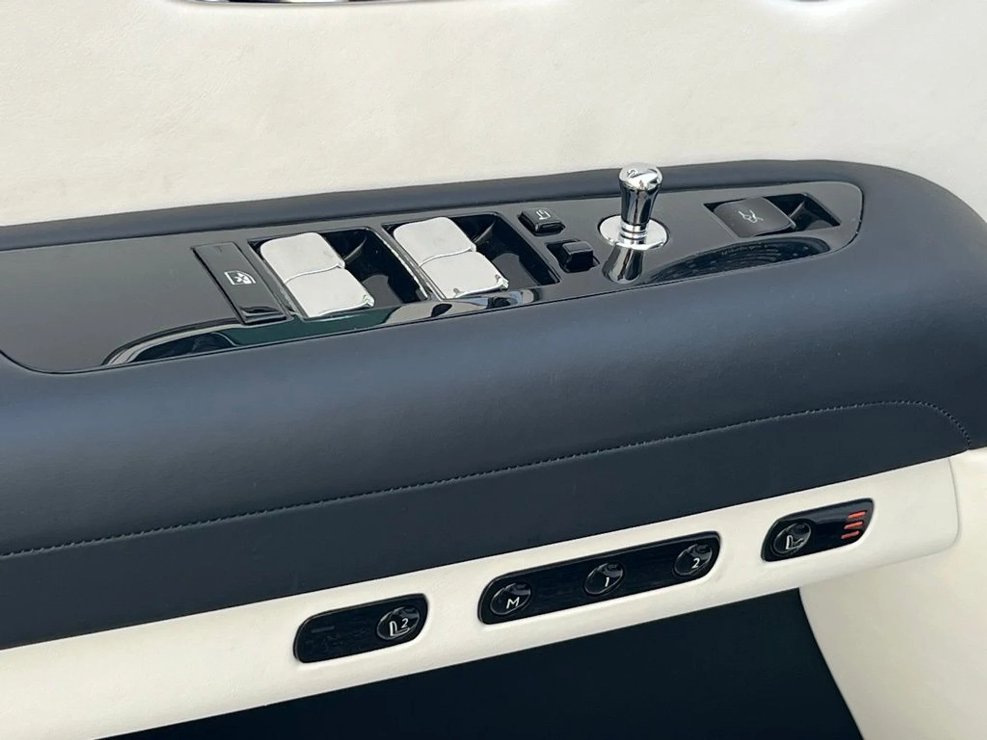 mph009_2652607506_a722c41d03a1392e88d1329bbf5c0fb5x_73840ffb73