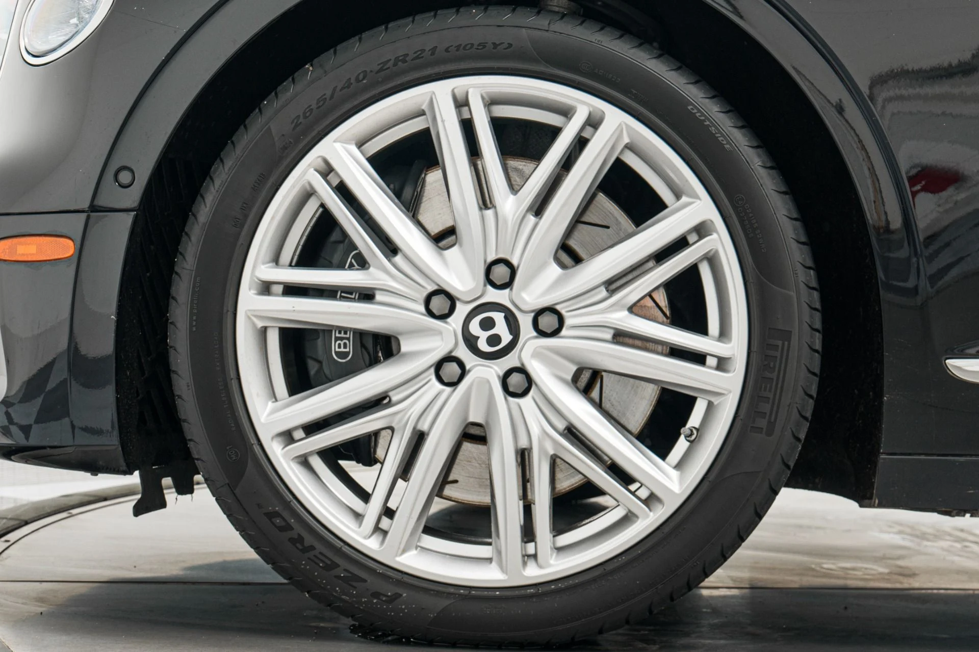 mph009_2654203914_Used_2023_Bentley_Flying_Spur_Hybrid_Four_Seat_Comfort_Specification_Contrast_Piping_and_Stitching_1772036721_93ba5ea3d9