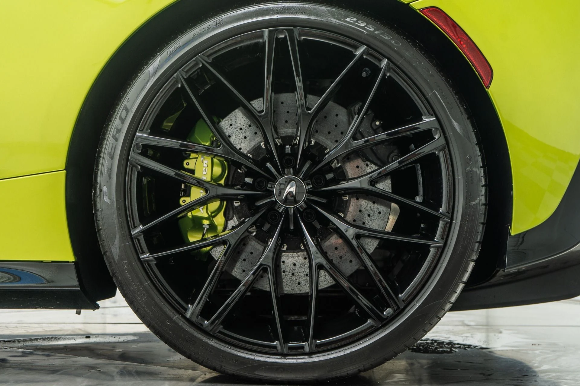 mph009_2660255672_Used_2023_Mc_Laren_GT_Luxe_1755025490_1d43f7a317