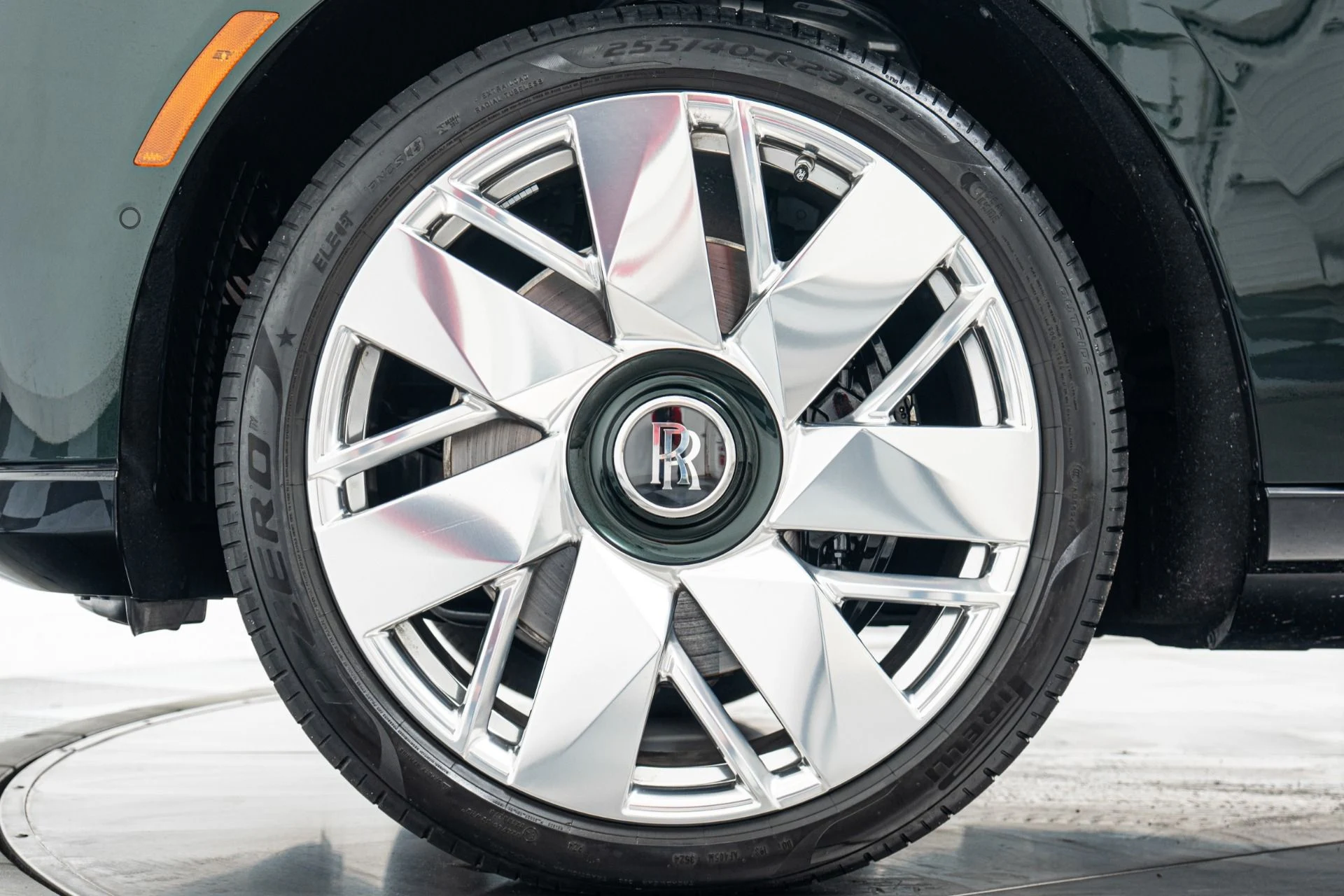 mph009_2669529576_Used_2025_Rolls_Royce_Cullinan_1773778505_16465a1deb