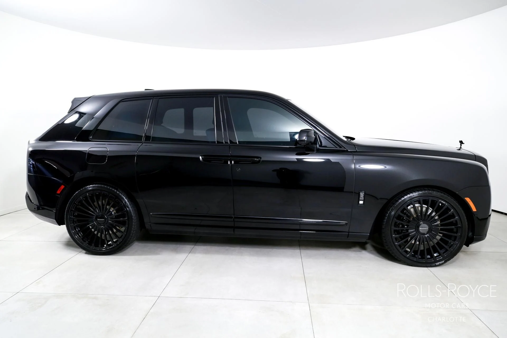 mph009_2669721123_Used_2025_Rolls_Royce_Cullinan_1752166885_829a6a5aa8