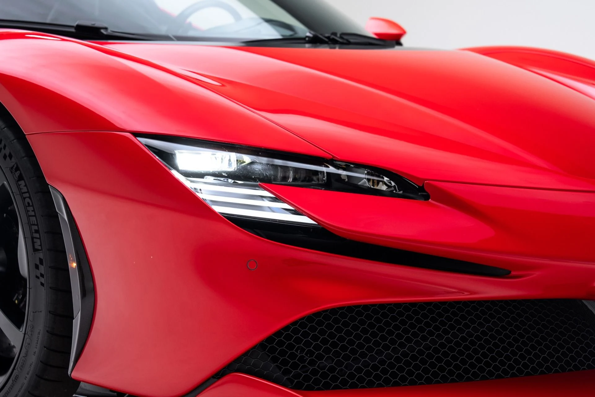 mph009_2680471228_Used_2024_Ferrari_SF_90_Stradale_1774546158_4aaadf5de6