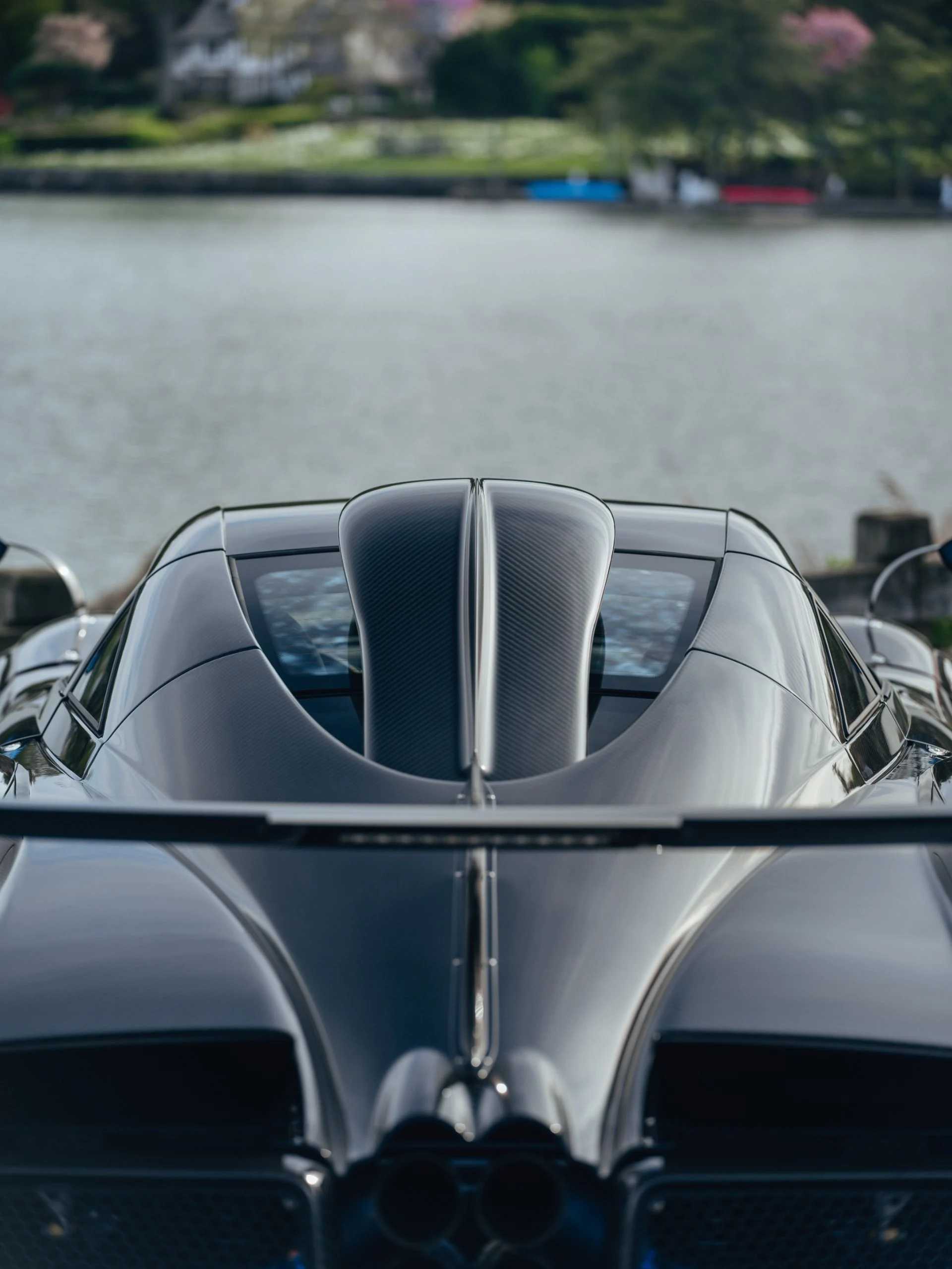 mph009_2688185684_Used_2014_Pagani_Huayra_Coupe_1778355698_eb3a13e7b5