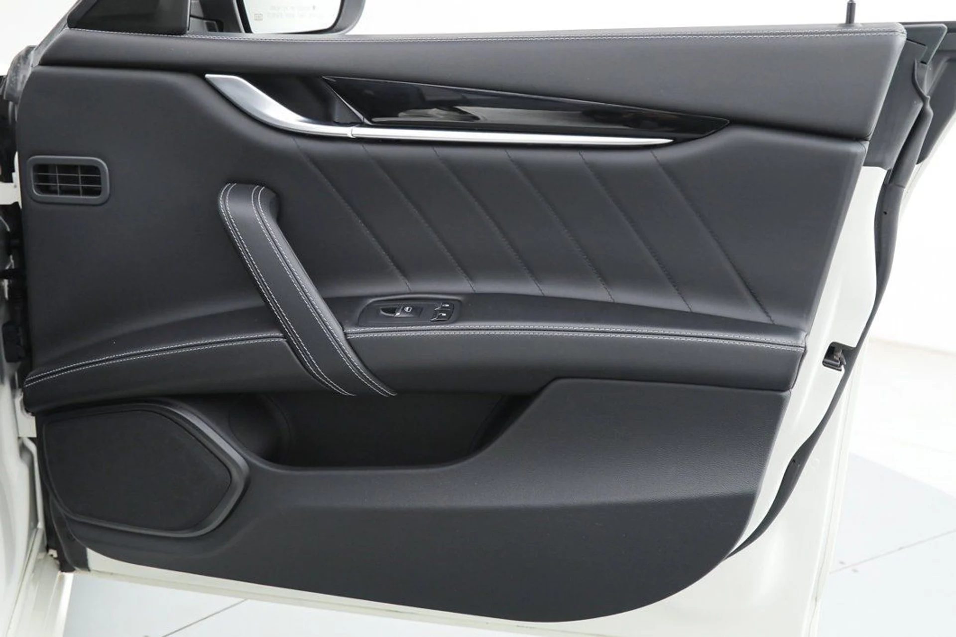 mph009_2693890860_c3bc8aa2baa4f5e7d4e13521d2f9c3dd_6e0a799780