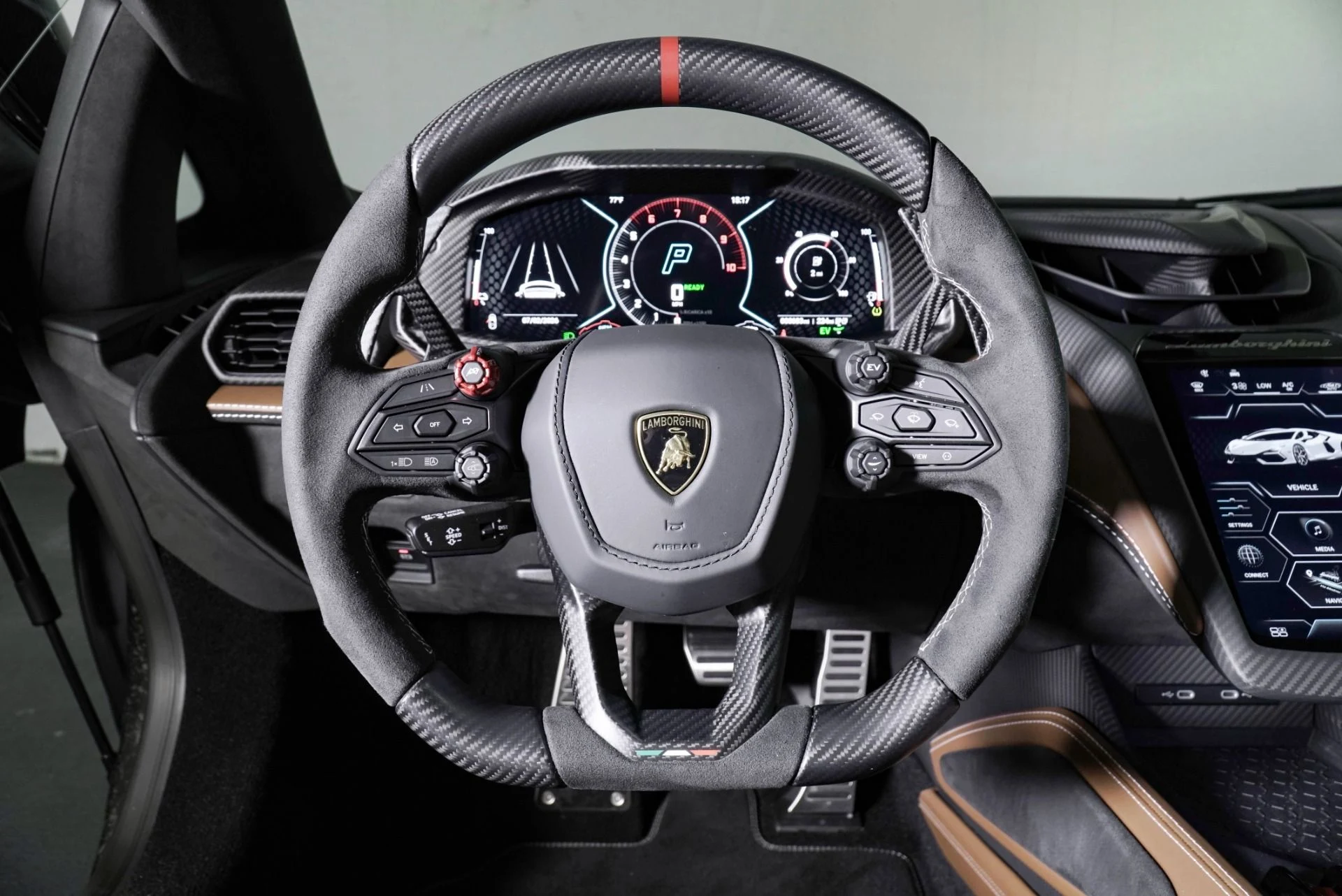 mph009_2694245772_Used_2025_Lamborghini_Revuelto_1783106946_f0a909762d