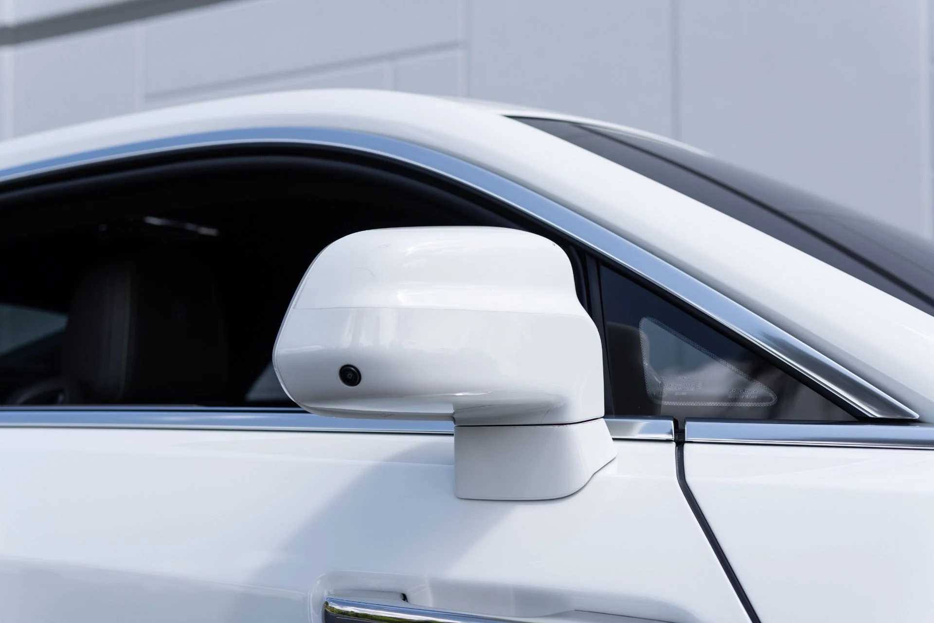 mph009_2707276829_Used_2024_Rolls_Royce_Spectre_1775023108_2184032e4b