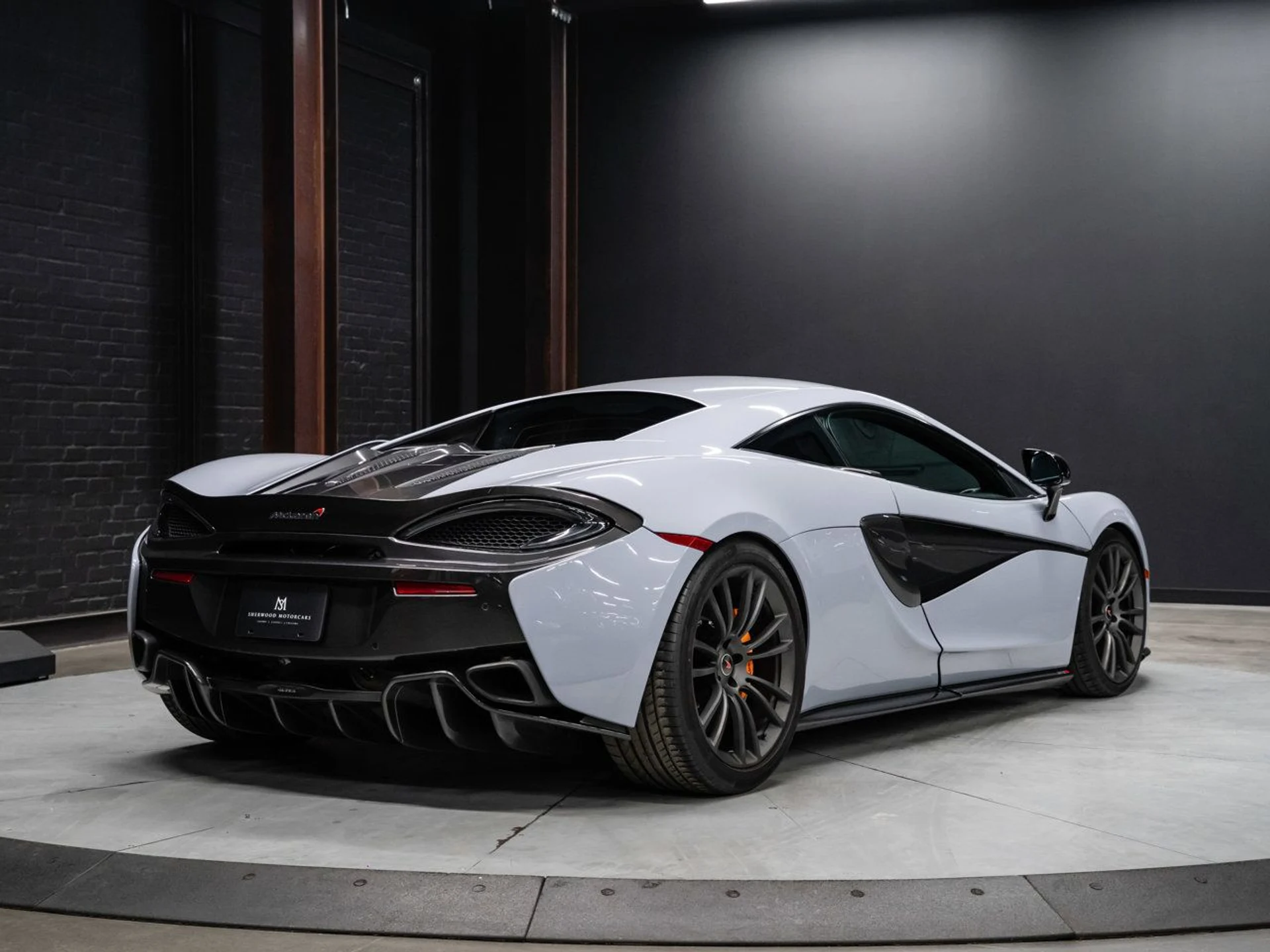 mph009_2711050321_mclaren_570s_2017_a4aa95508d