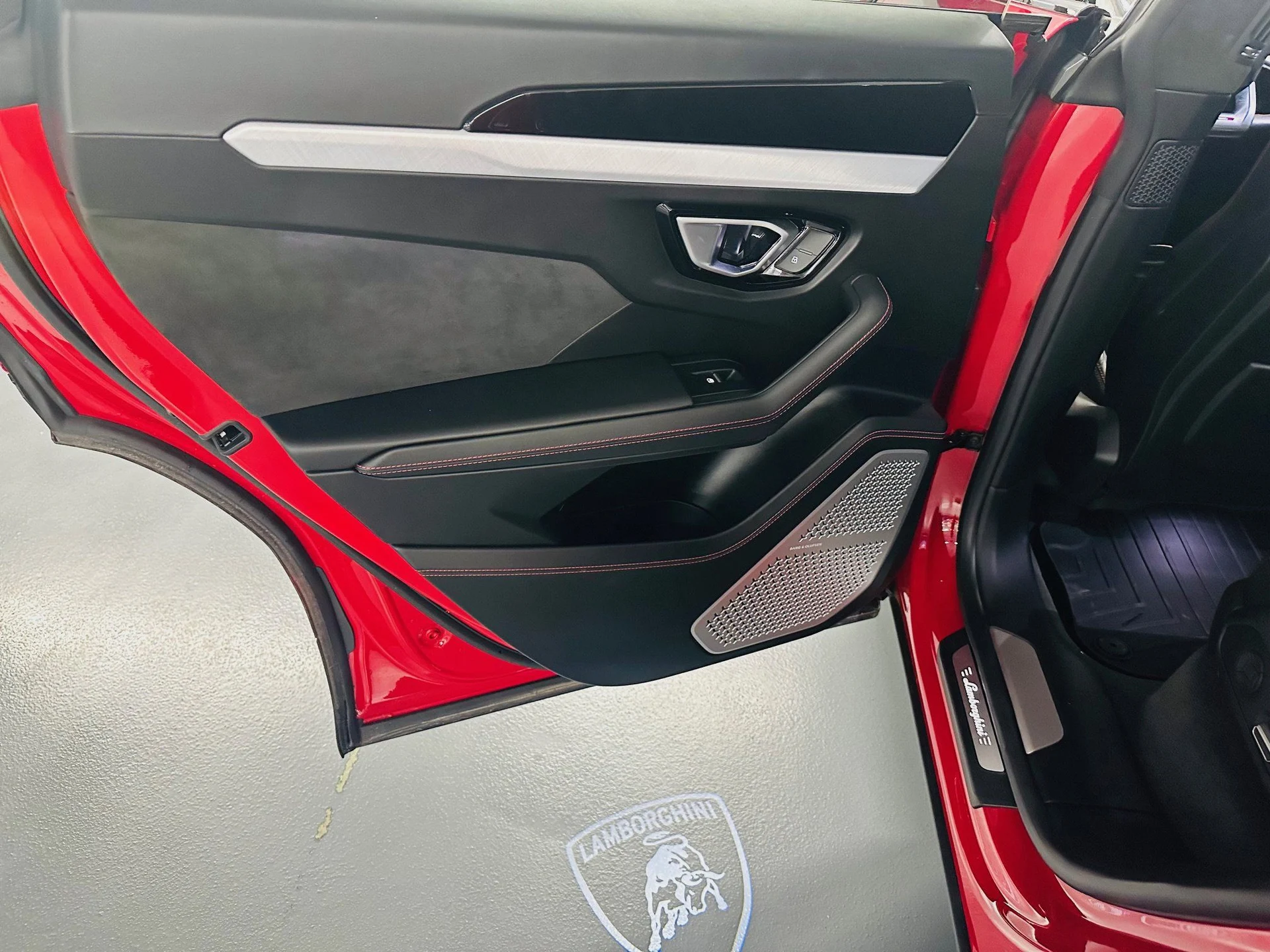 mph009_2716255792_a7a1906d736411f38594c2fa060ee192x_2a84fa63dc