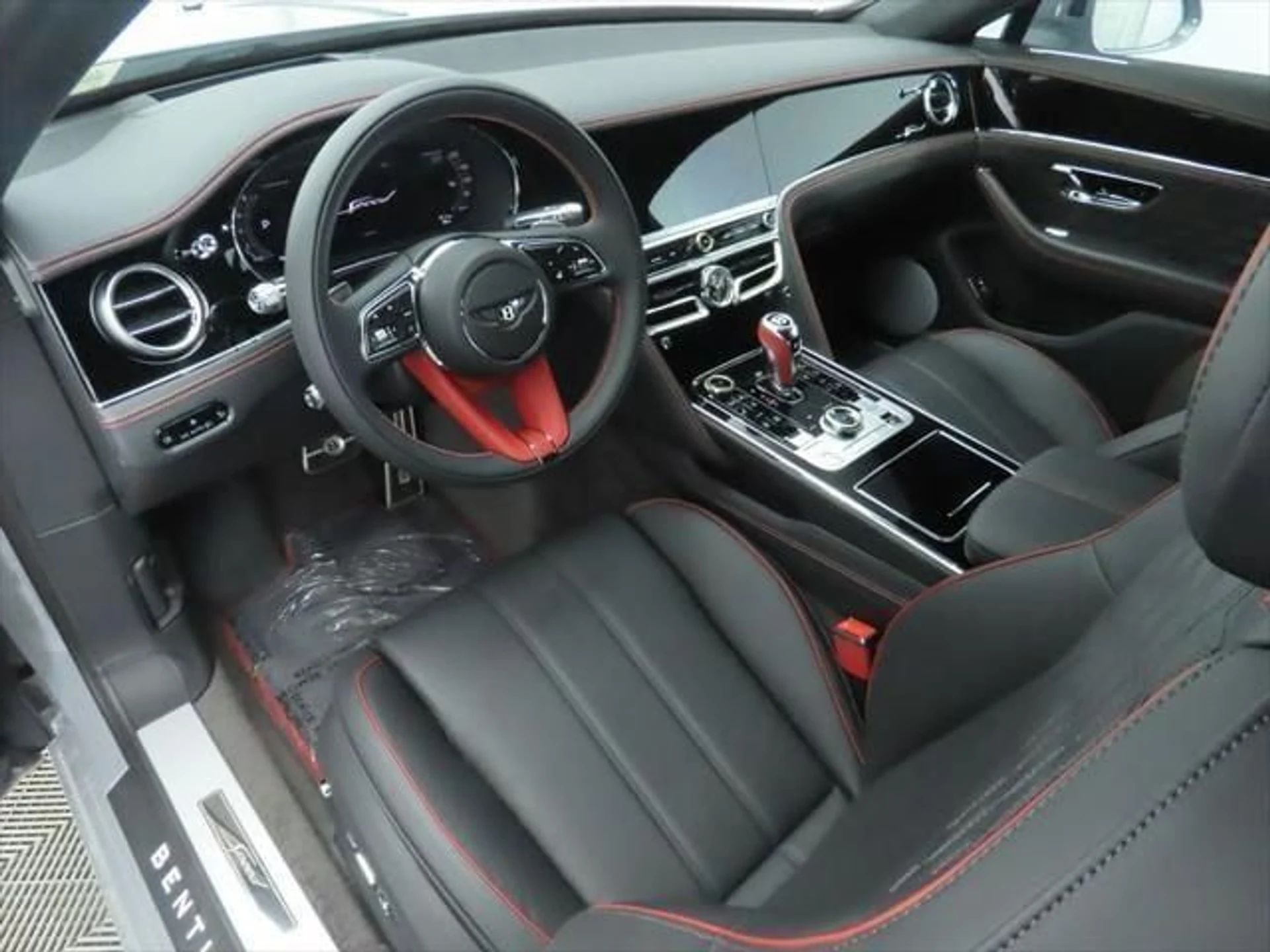 mph009_2727282345_used_2025_bentley_flying_spur_speedsedan_8119_23010075_10_640_069d64945e