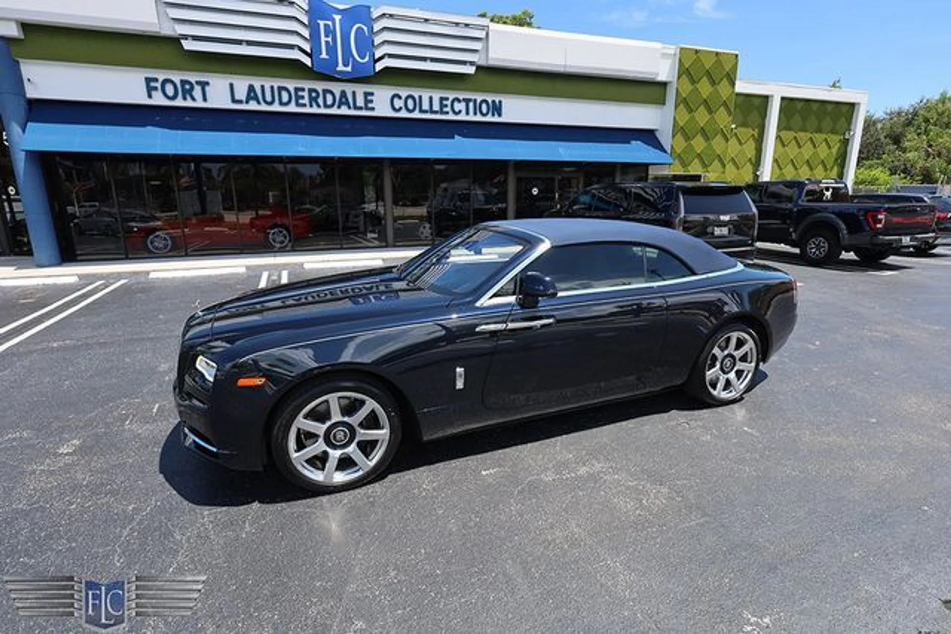 mph009_2729405585_used_2016_rolls_royce_dawn_2drconvertible_6305_22995256_14_640_180f1cfdc0