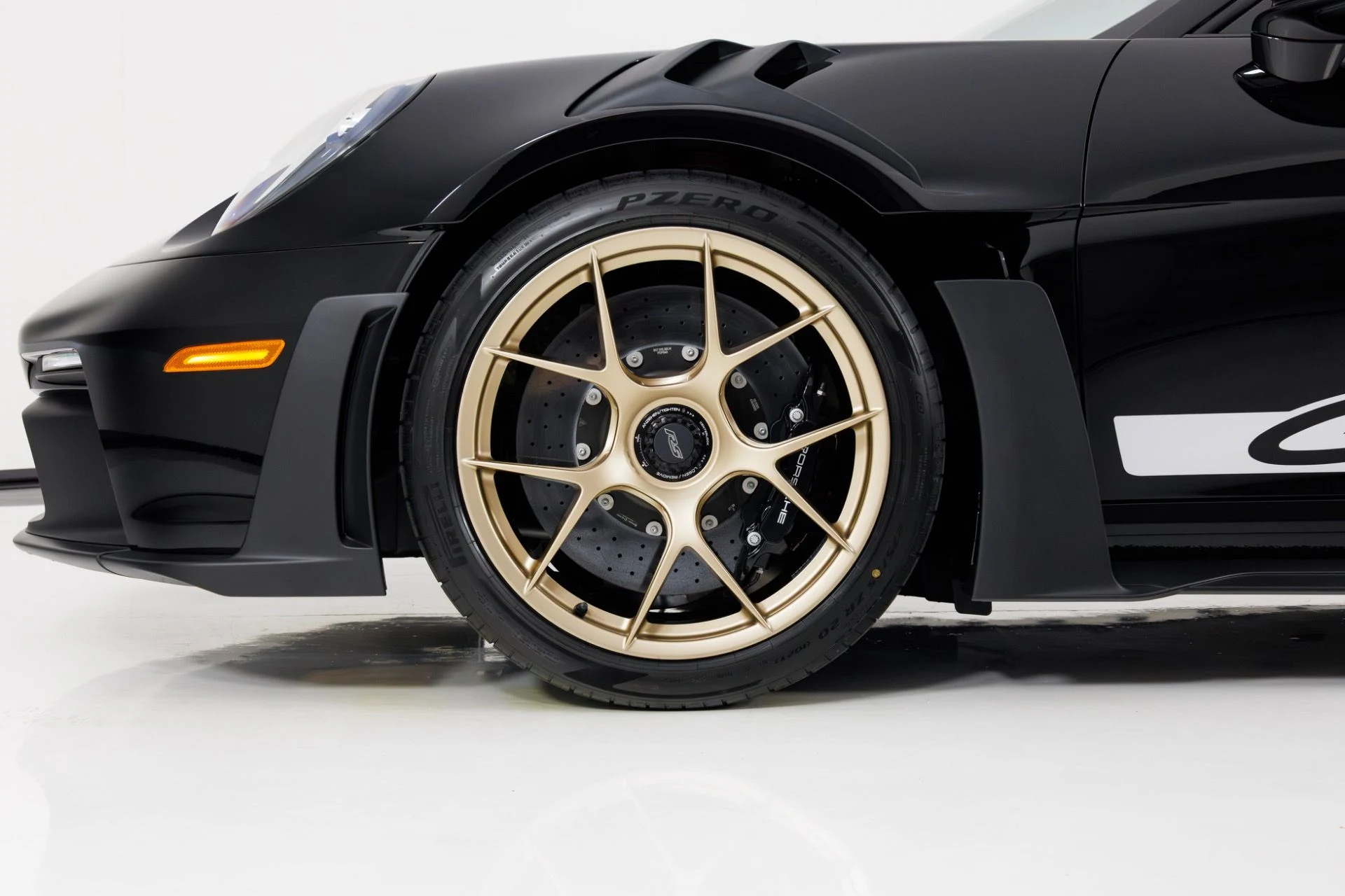 mph009_27328632_Used_2025_Porsche_911_GT_3_RS_1767383446_6e290a0b71