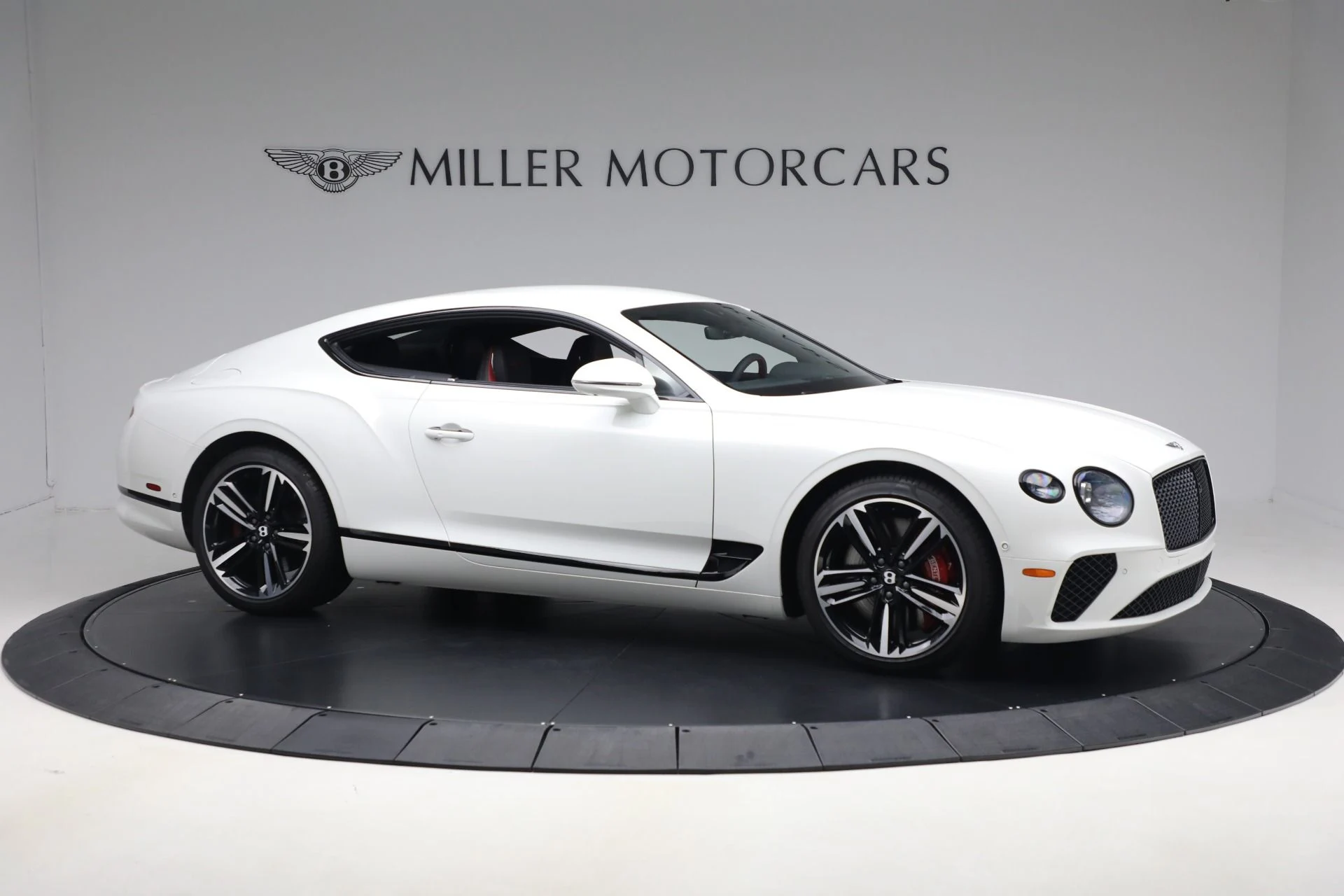 mph009_2733991098_Used_2024_Bentley_Continental_GT_V8_325deff9a0
