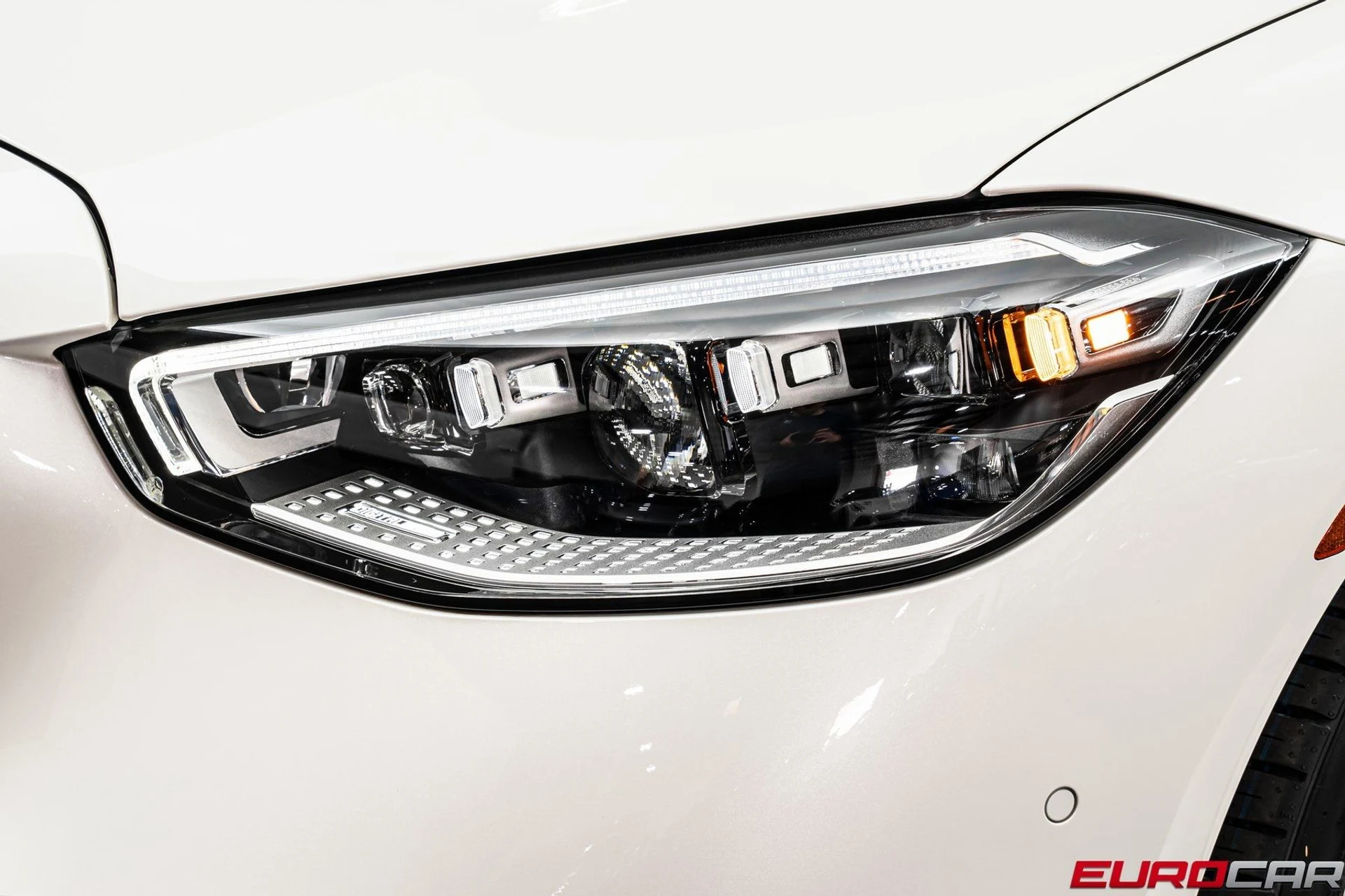 mph009_2768811236_image_10_5c9ef0ecc1