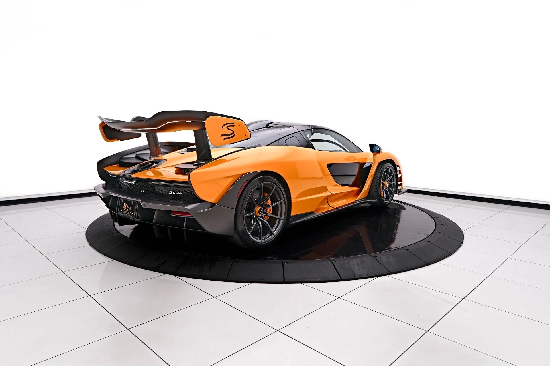 mph009_2772642271_Used_2019_Mc_Laren_Senna_1766516201_1e6d049194