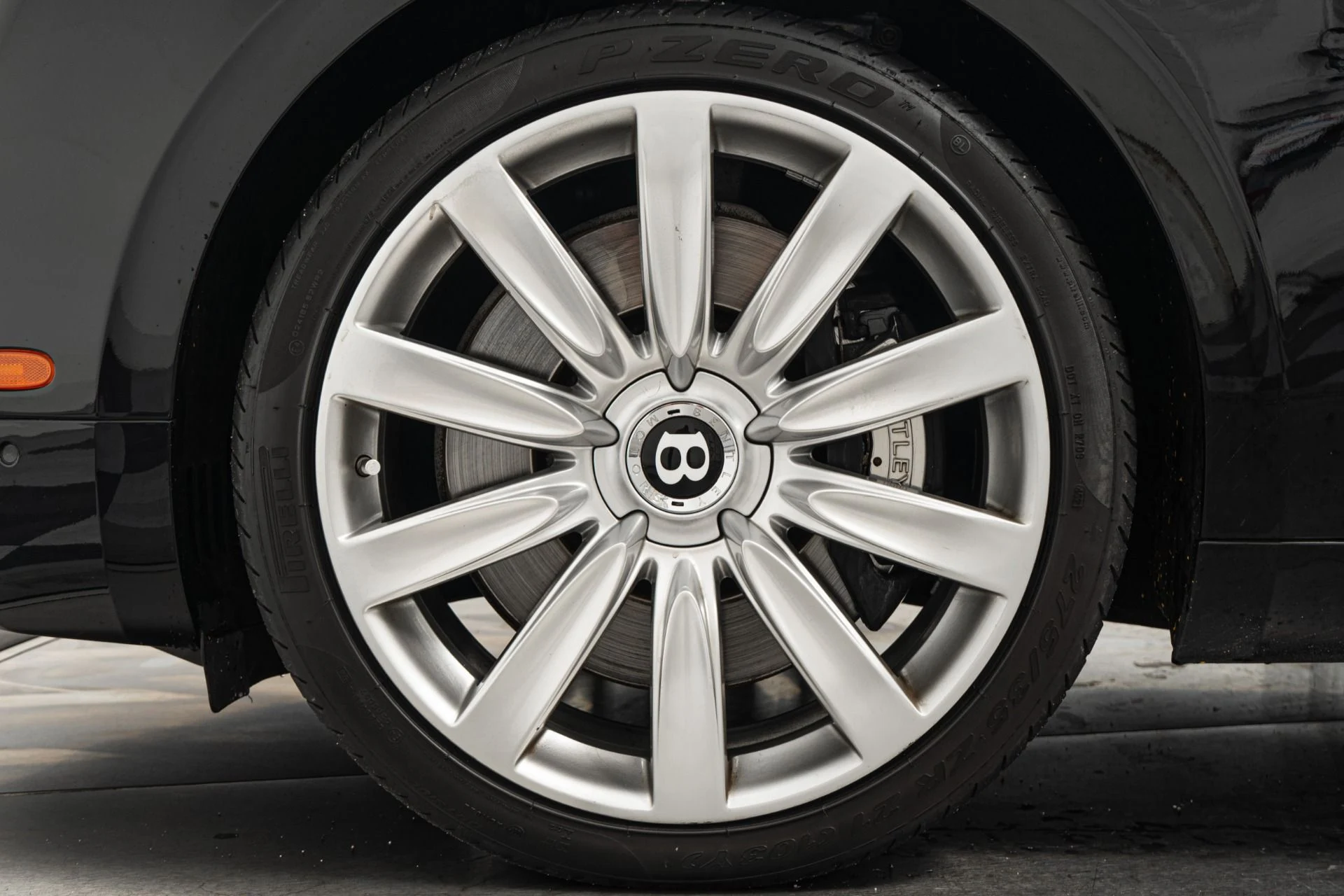 mph009_2776607558_Used_2015_Bentley_Flying_Spur_W12_1759873235_562d3bde67