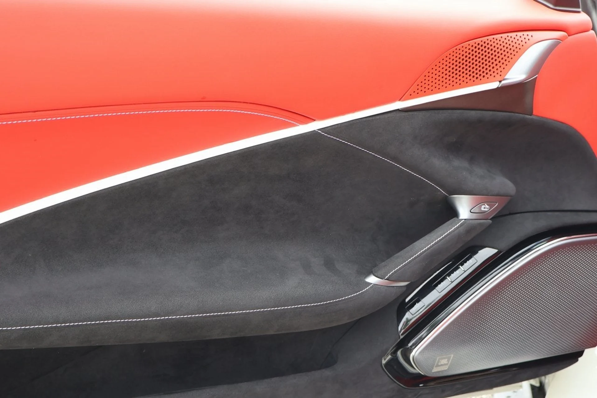 mph009_2785872341_10_0976c8a8d9