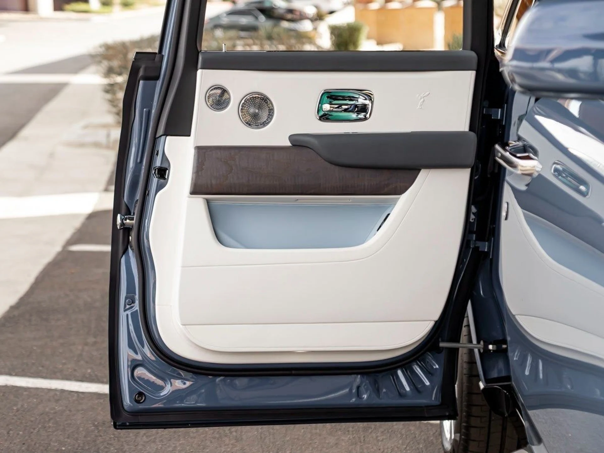 mph009_2795085827_10_82780f98cd