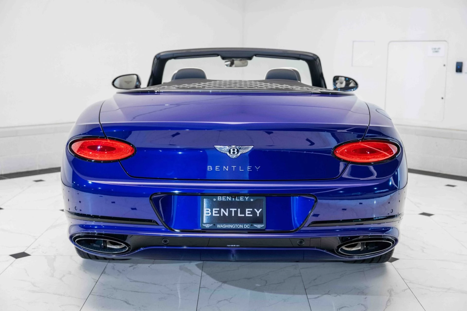 mph009_2796669249_Used_2024_Bentley_Continental_GTC_Mulliner_W12_1718978175_f93f566000