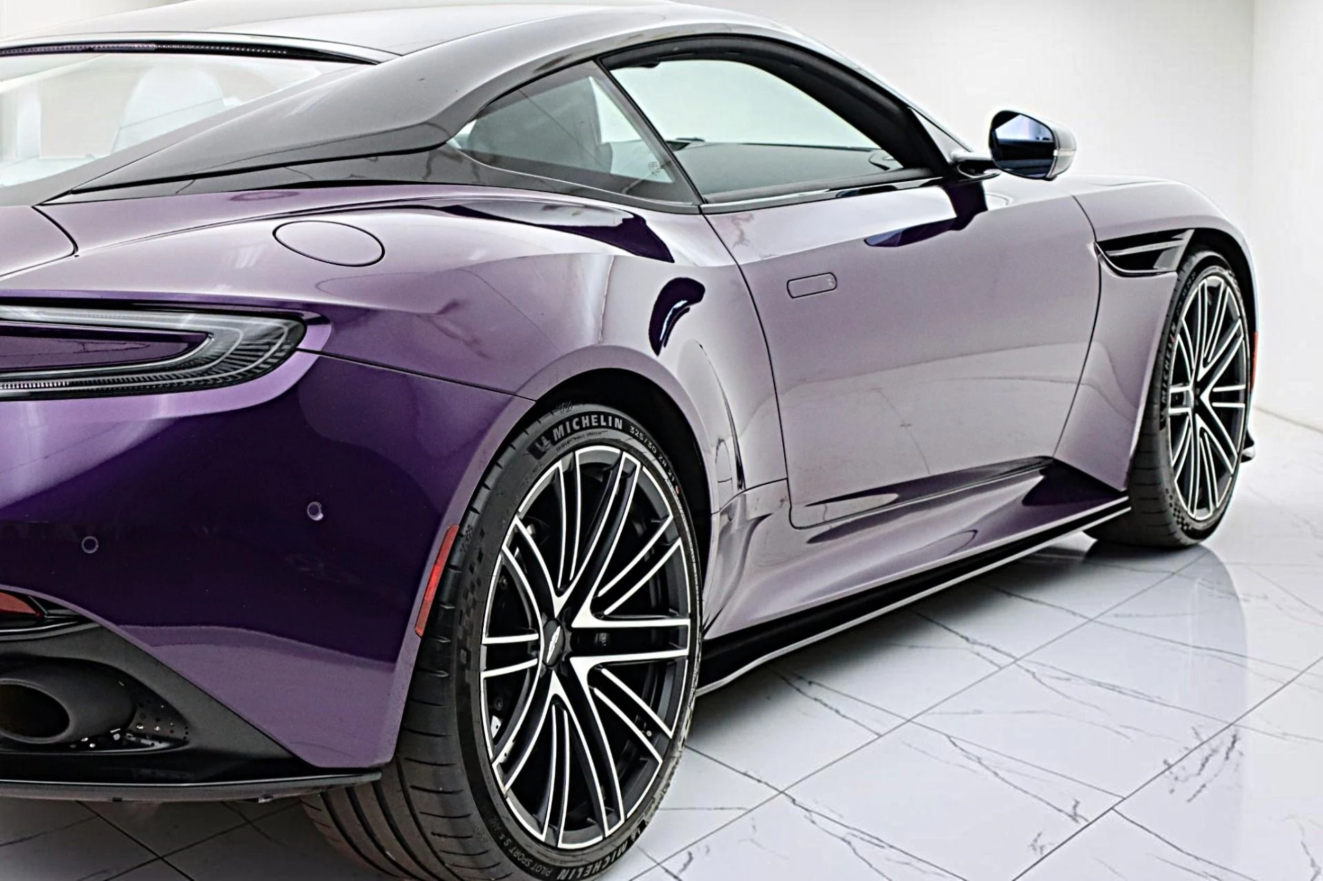 mph009_2801880689_Used_2024_Aston_Martin_DB_12_Coupe_LEASE_OPTIONS_AVAILABLE_a95af73c1e
