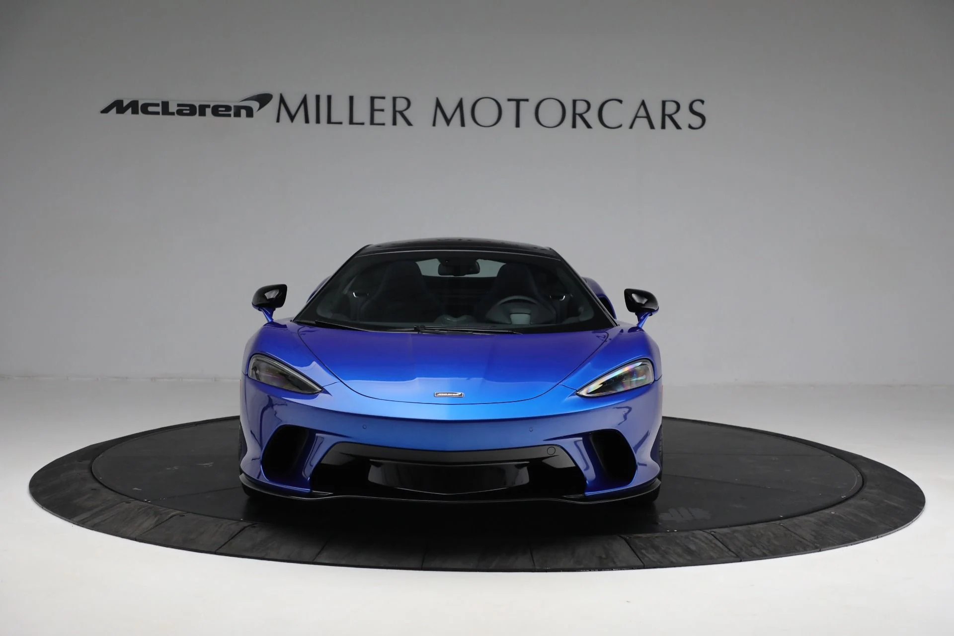 mph009_2811425736_New_2023_Mc_Laren_GT_Luxe_96e6be03cd