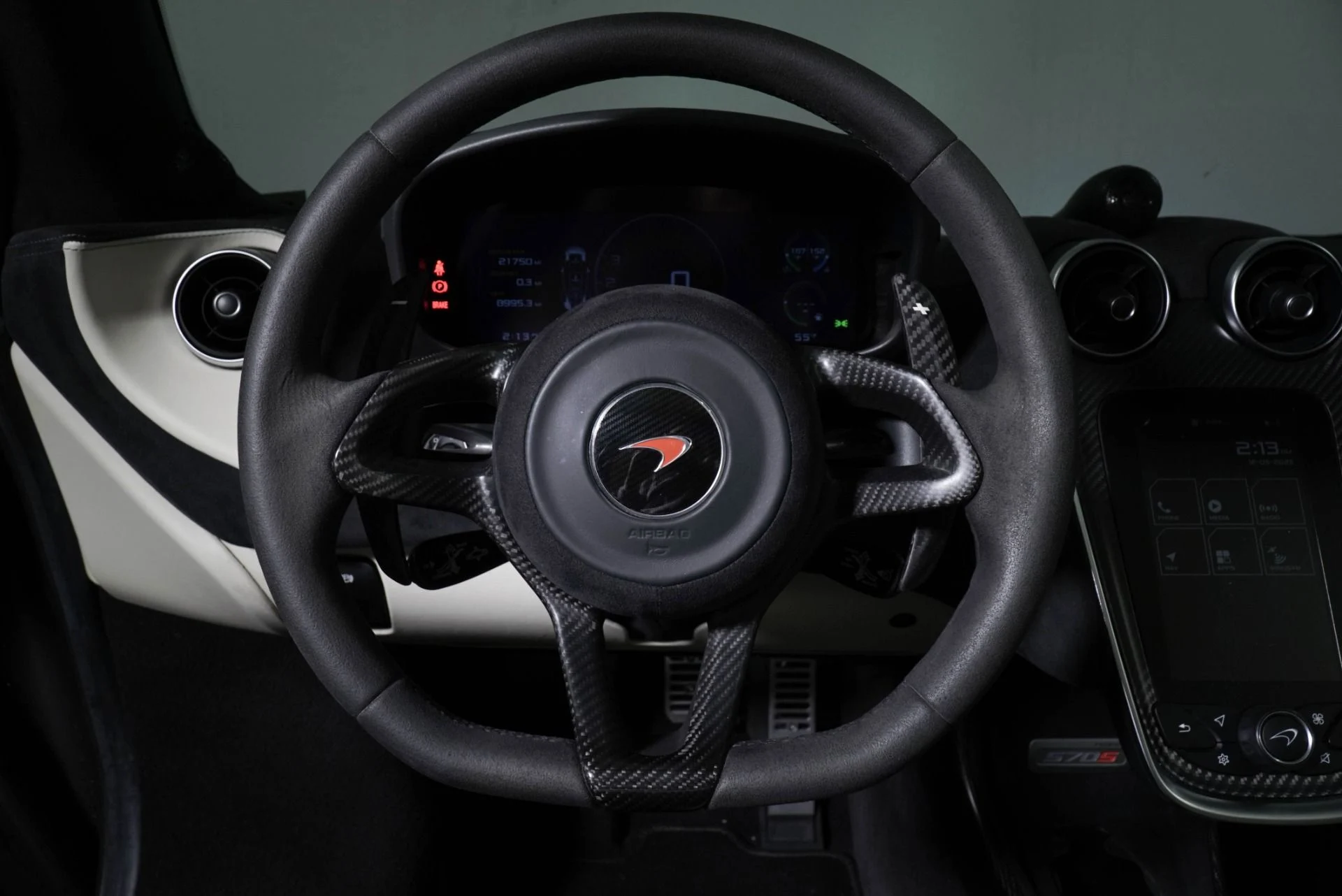 mph009_2823904935_Used_2018_Mc_Laren_570_S_1765905873_6504322841