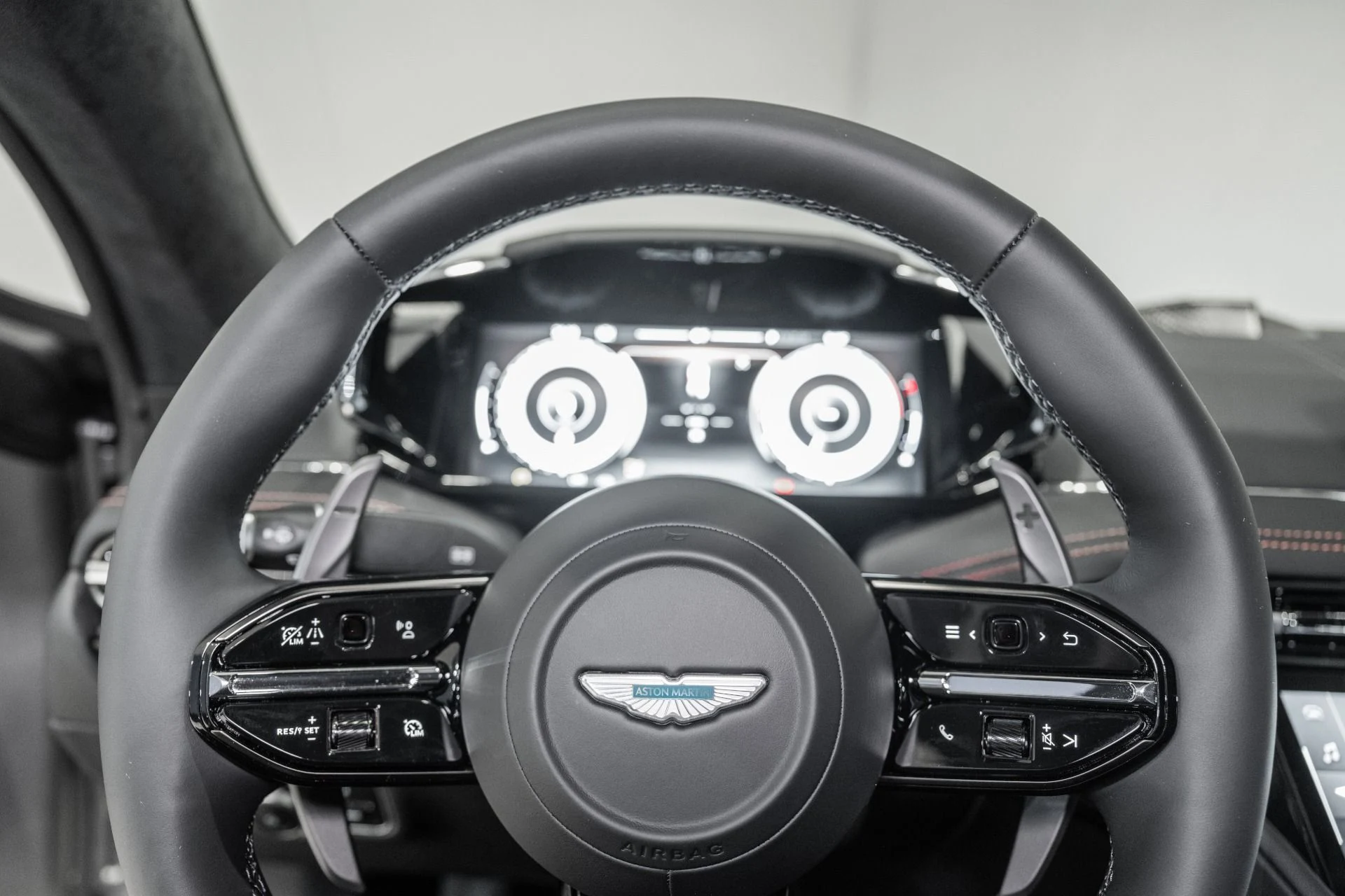 mph009_2827685854_New_2026_Aston_Martin_DB_12_S_1783088794_1bc94d90b9