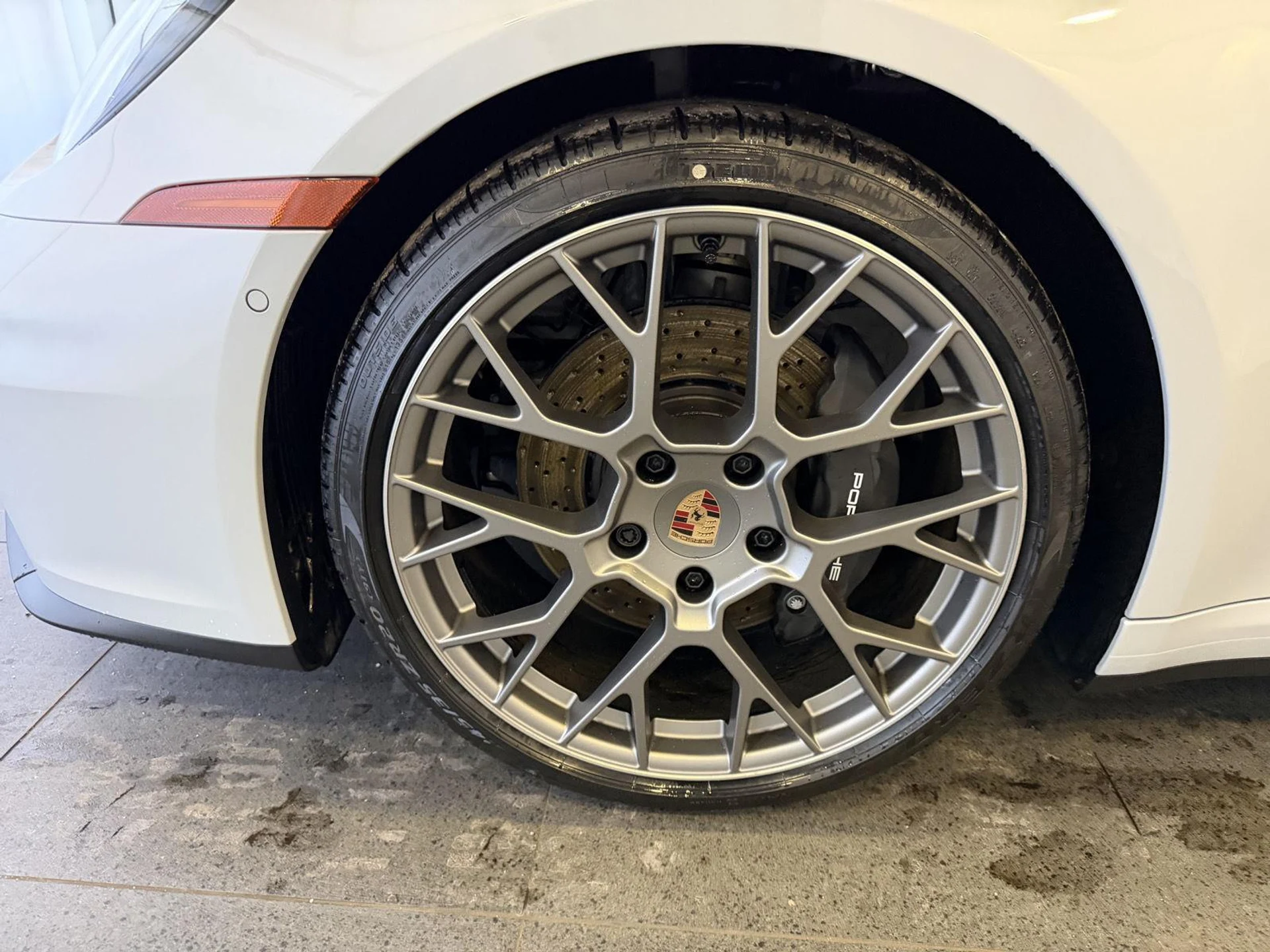 mph009_2828171223_e880a33c9bd747872d8a2c846ed1568ex_1bc9ee0173