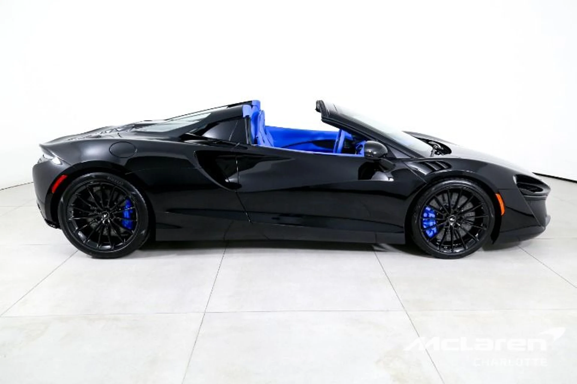 mph009_283003430_New_2025_Mc_Laren_Artura_Spider_cede63aeda