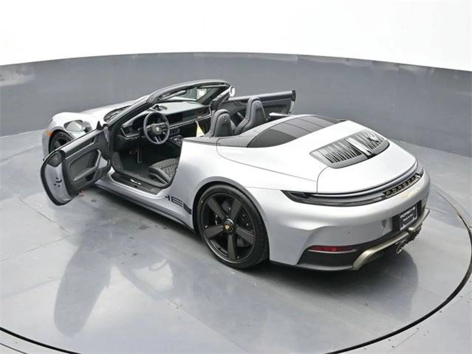 mph009_2851523906_64168490c189273e81f13938a880d3aax_d9933e0192