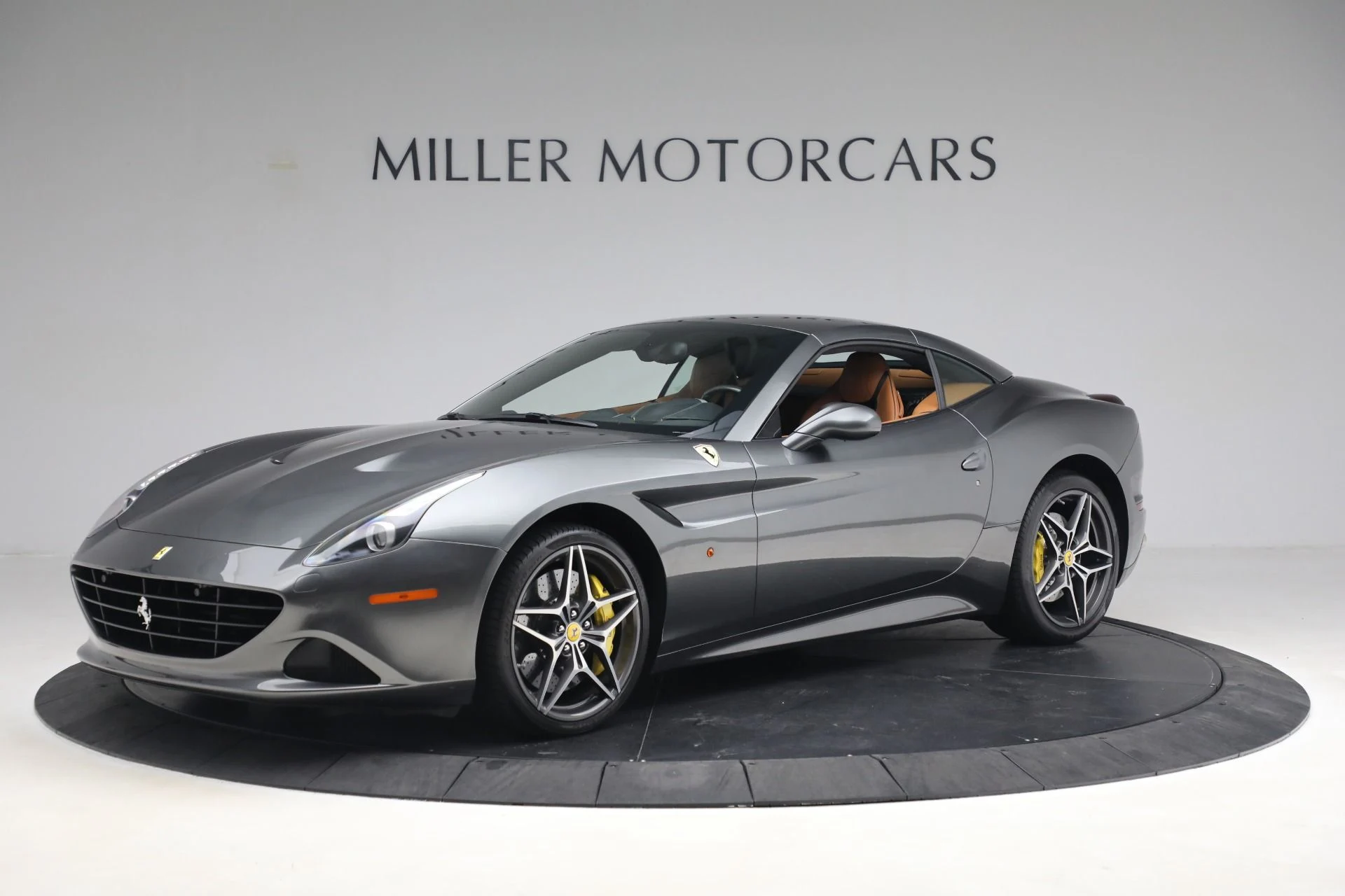 mph009_2853374405_Used_2017_Ferrari_California_T_1688060415_789d3b6b0b