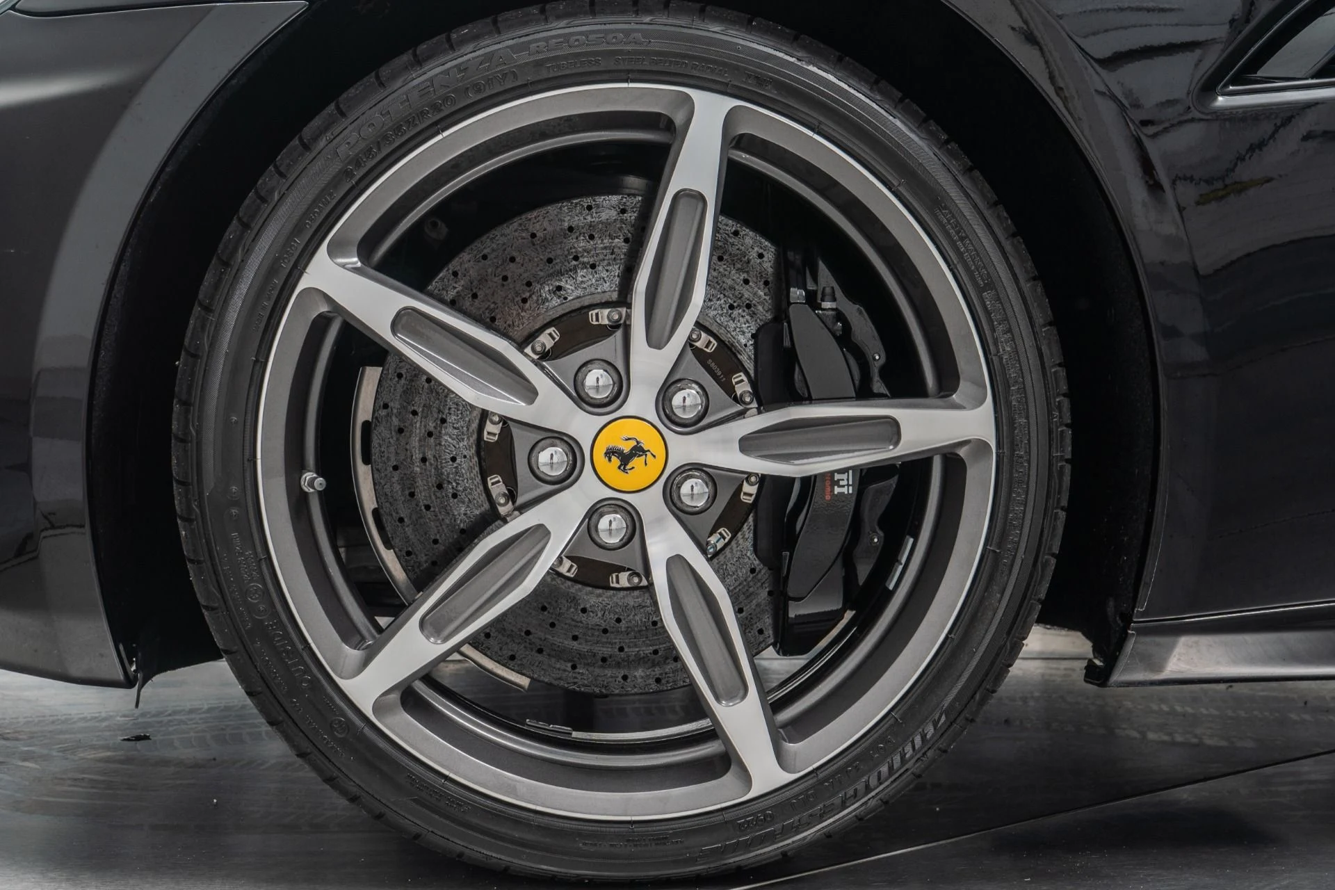 mph009_2854541351_Used_2014_Ferrari_California_1755618260_469b95f16c