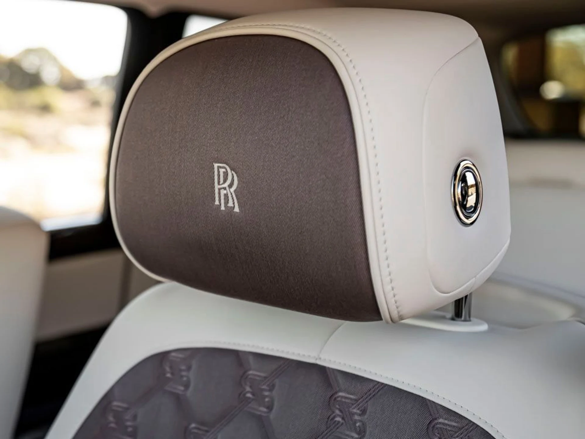 mph009_2865326304_10_5d3b20ade9