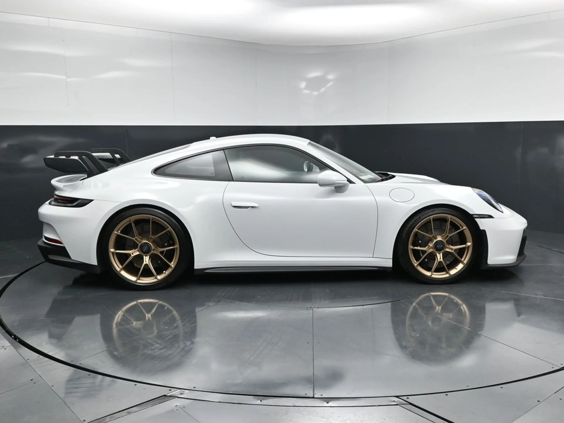 mph009_2873244323_c63d8a5788a347e450166e6190b25ca0x_537ac4acc8