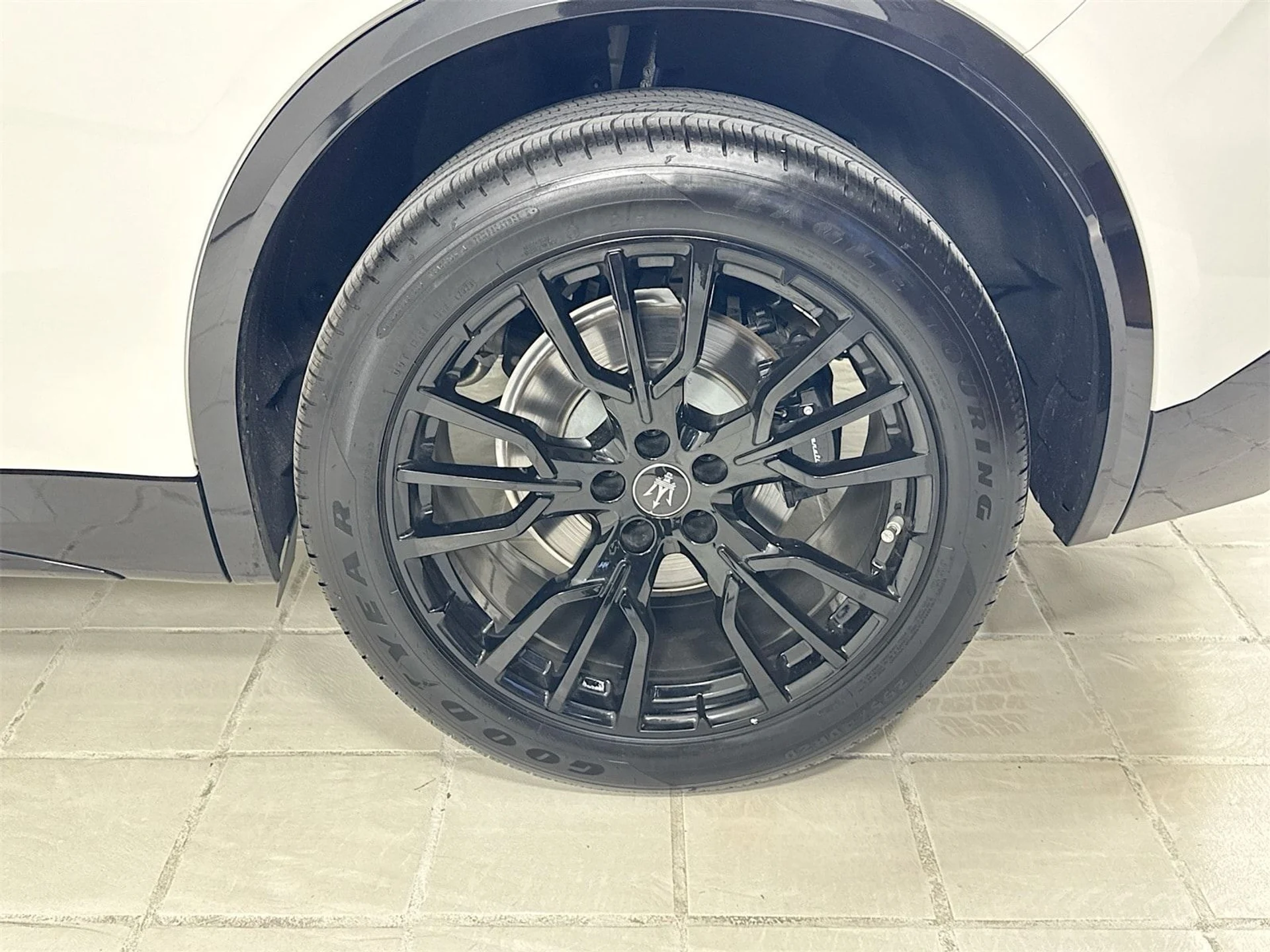 mph009_2874681880_a2e3480b4936f995994ab811bd5430b2x_f433014025