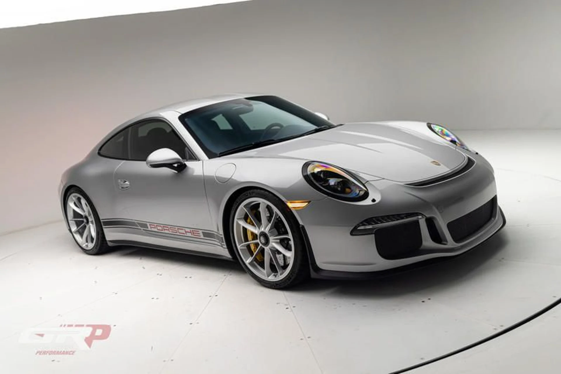 mph009_2879260689_0_EE_6_B71_F_10_CB_477_E_A131_E6570_D3451_E1_9d3f5bd846