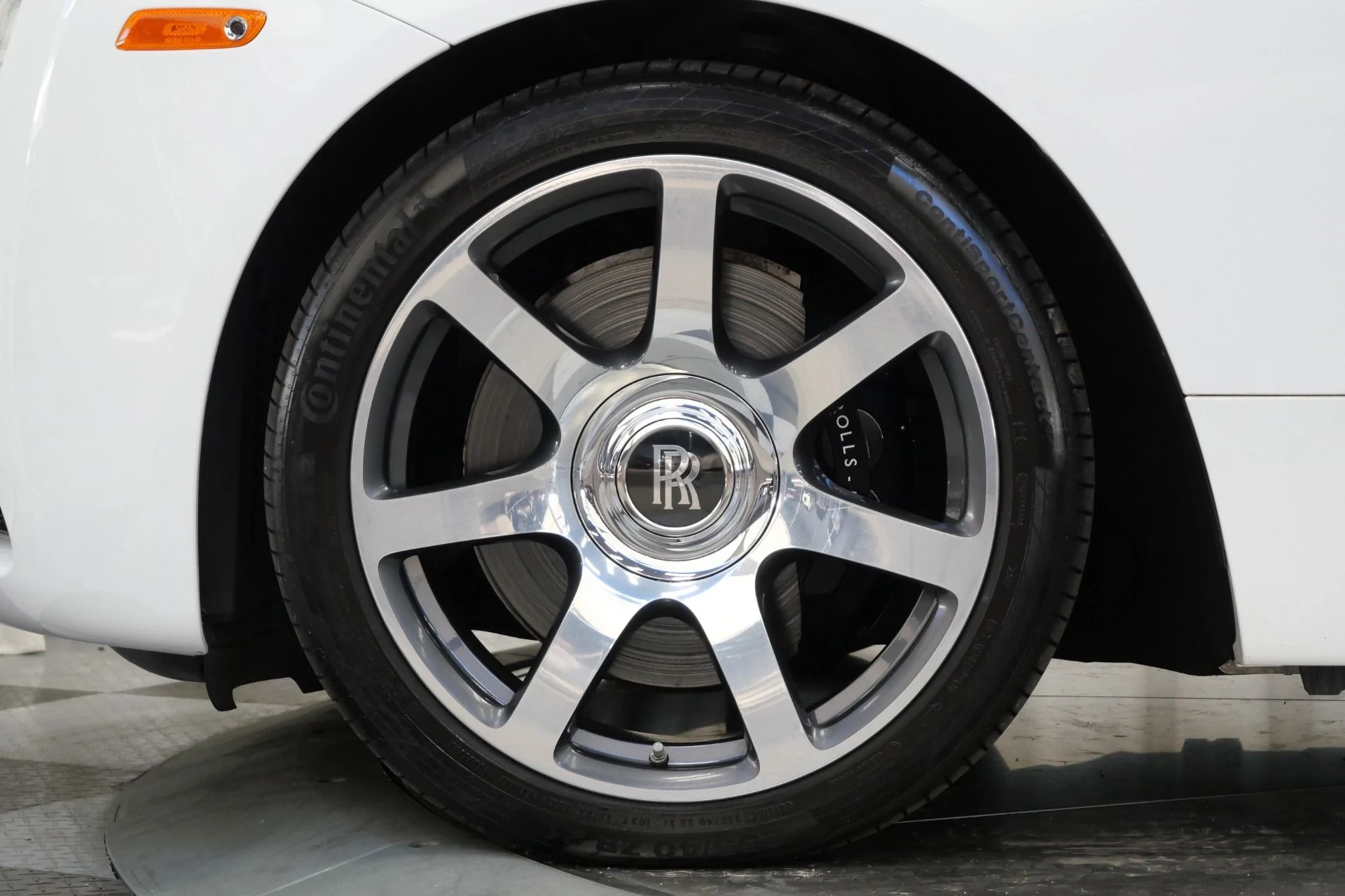 mph009_2887209541_Used_2016_Rolls_Royce_Wraith_The_Wraith_Package_Canadel_Paneling_Driver_Assistance_3_1764606909_010b151d33