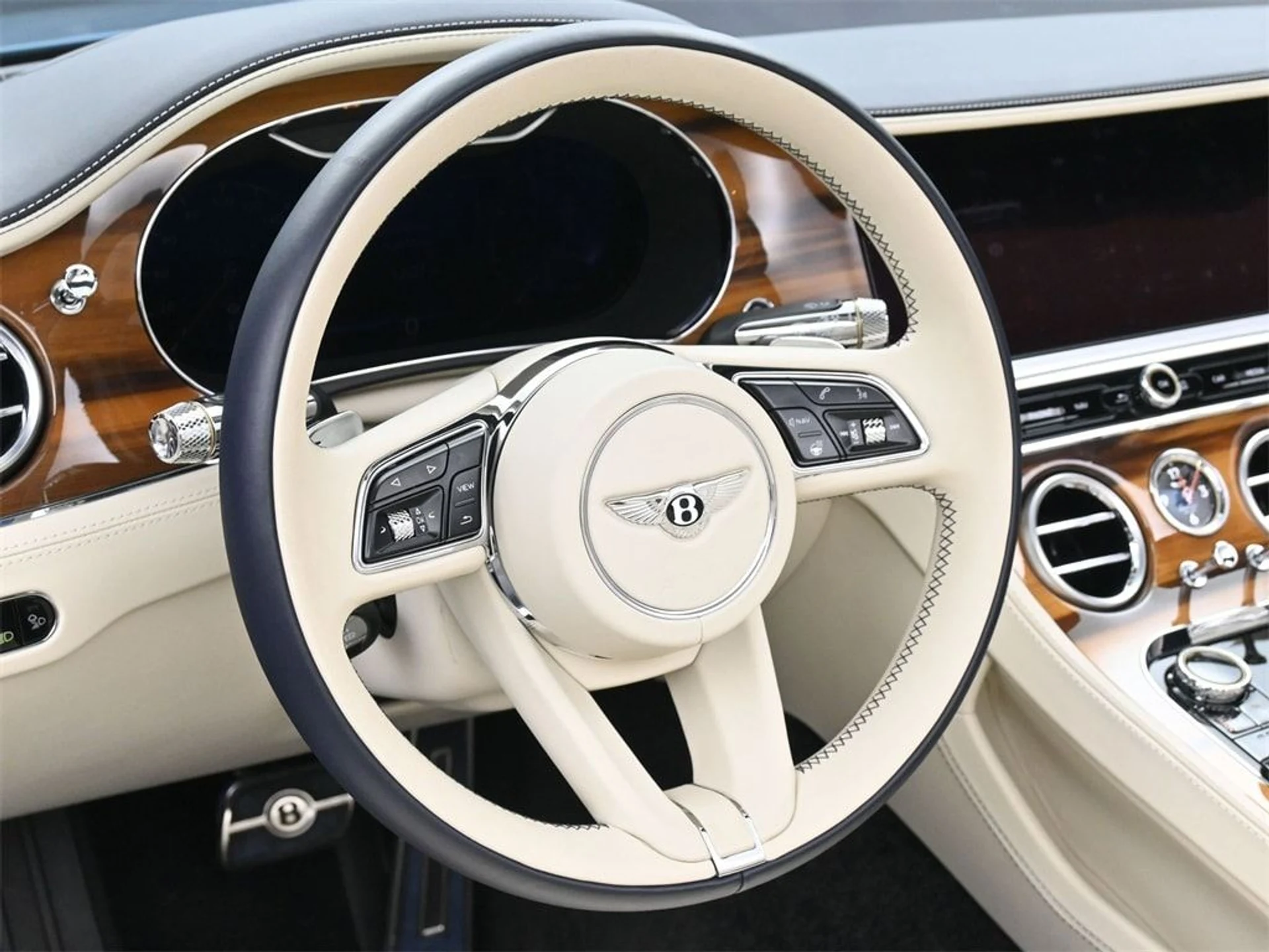 mph009_2894597865_3e50489817b7b7e405ae5eb3e63c5086x_55098cefb2