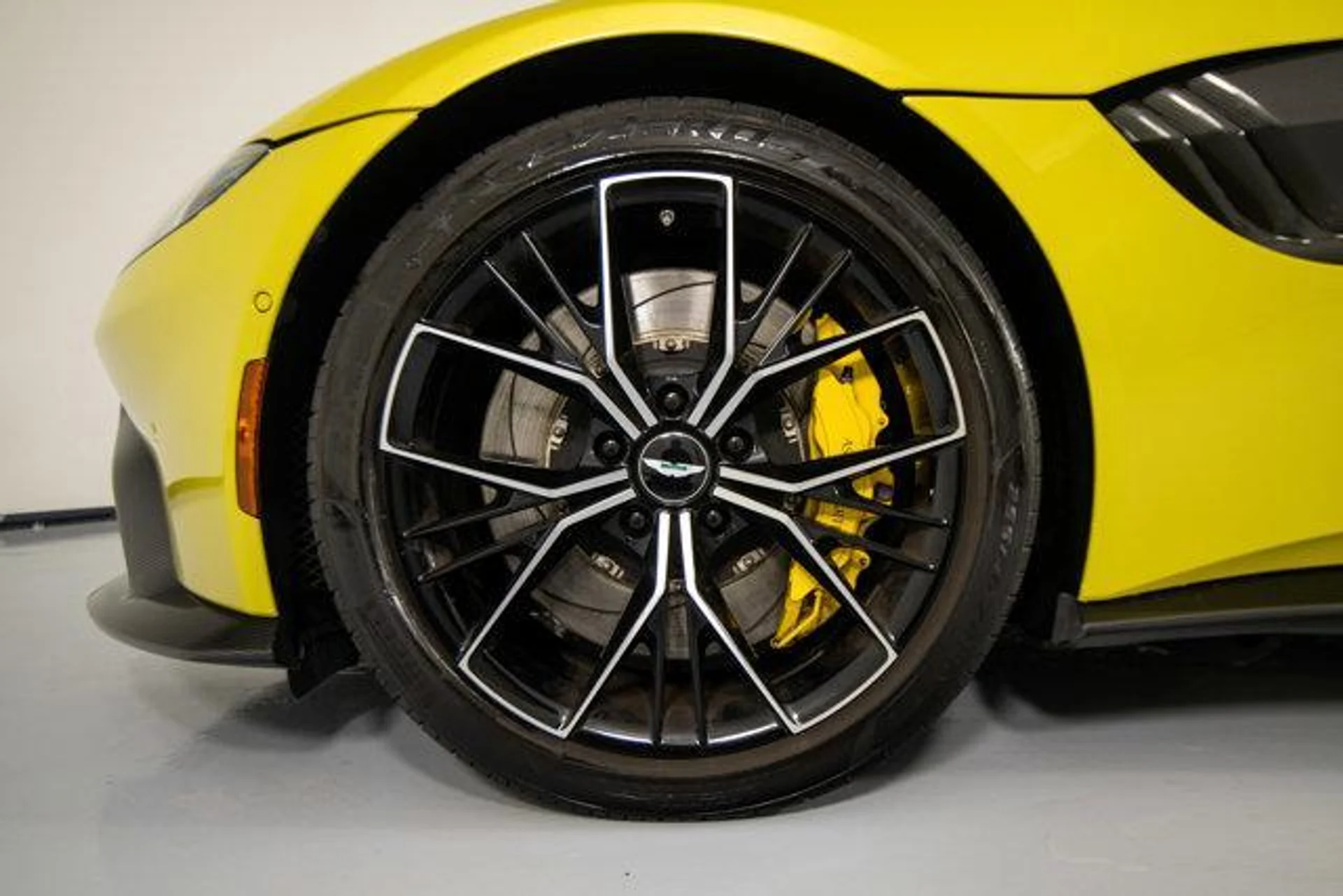 mph009_2894741605_N_Wjq_W_Ll_MH_1n_H3e0hn5f_Z_Hv_Hpx0_14c2771394