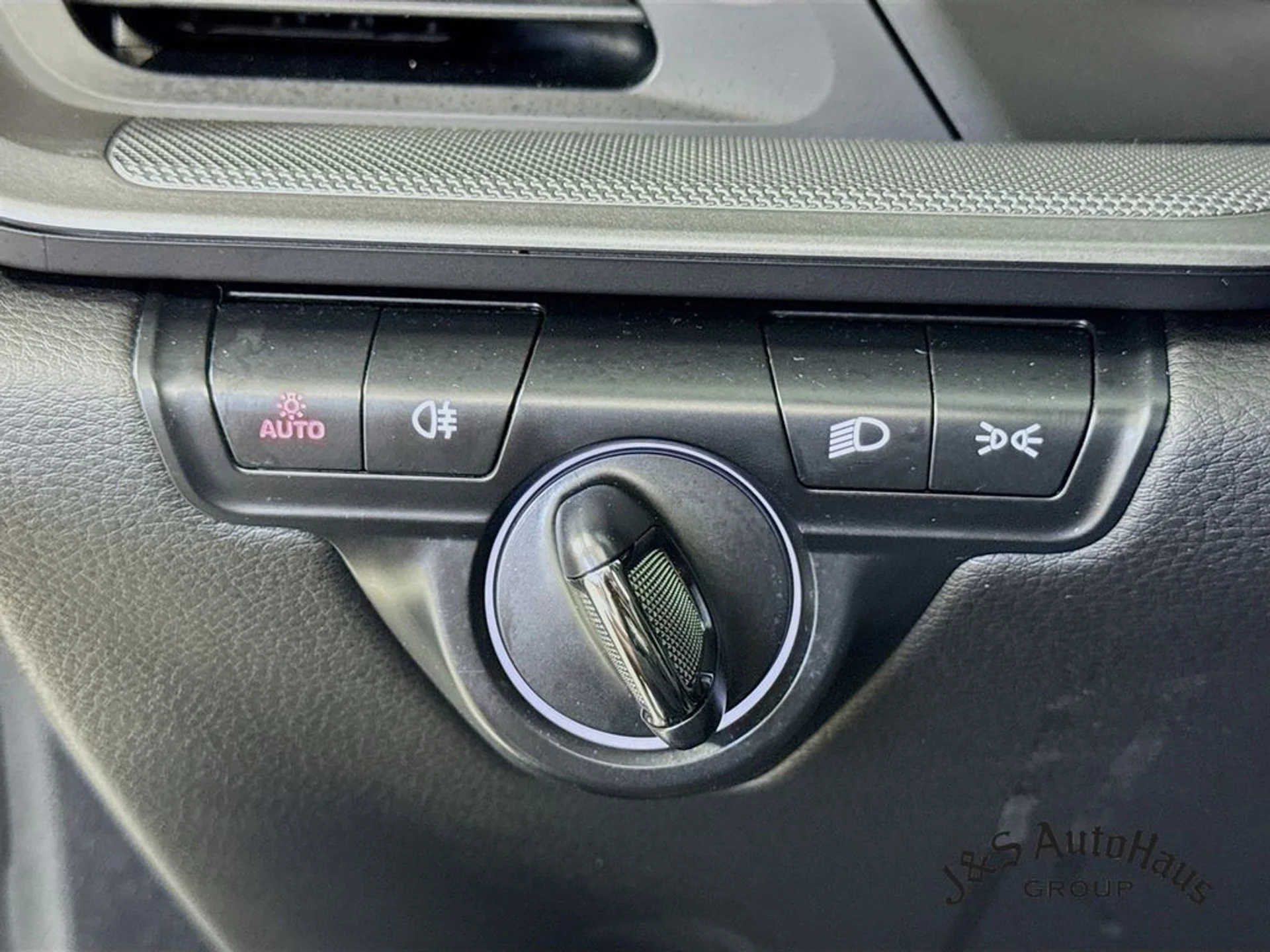 mph009_2895110627_6aisryo1j12cj1om4x2k1gyxamxv_1f0f276e49