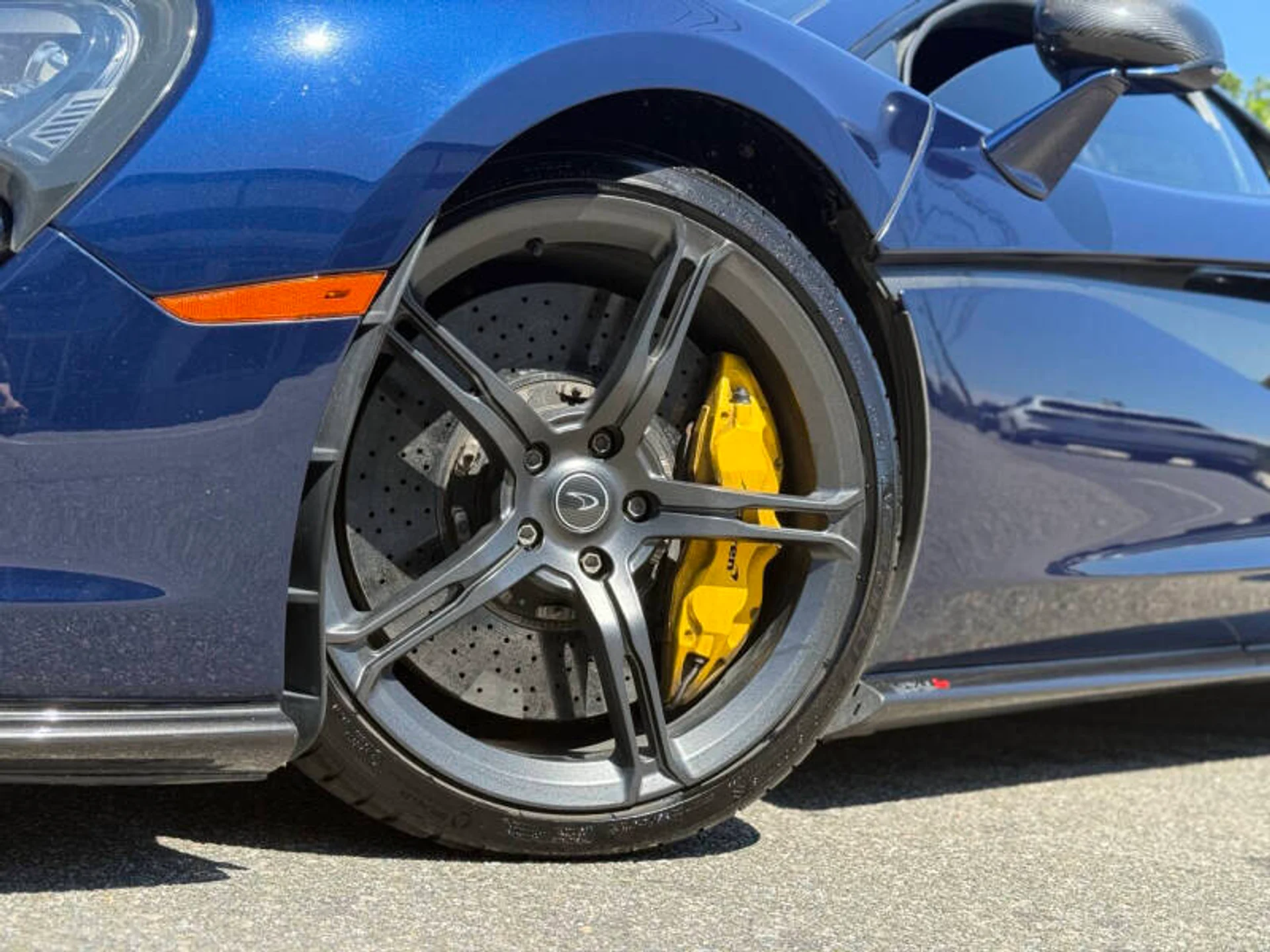 mph009_2896310864_2016_mclaren_570s_base_2dr_coupe_0a729bccb0