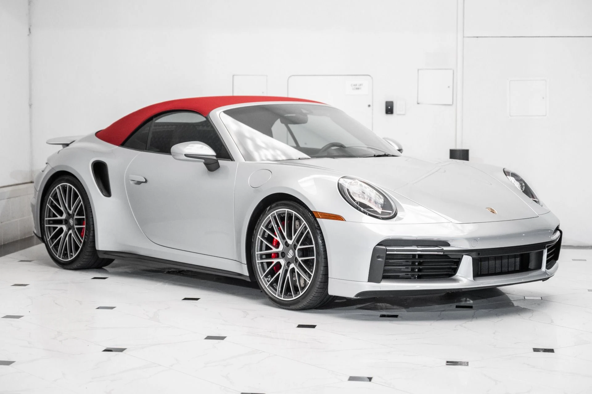 mph009_2911357266_Used_2022_Porsche_911_Turbo_1757171917_ecab6b7192