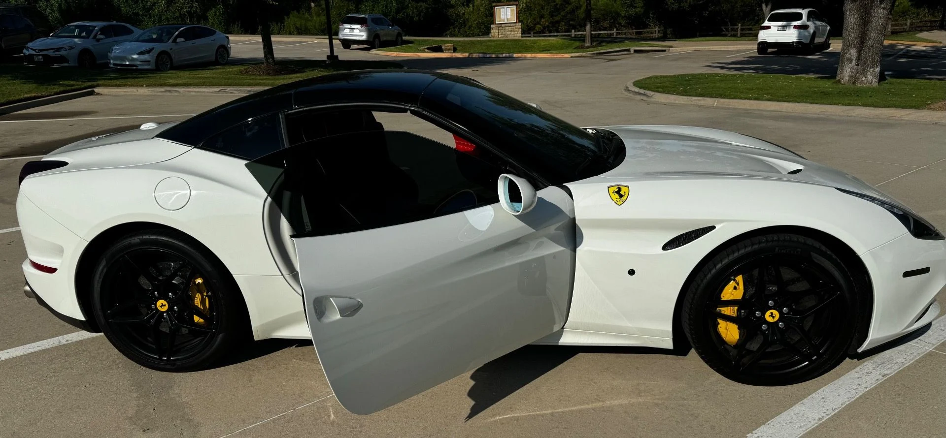 mph009_2915540565_Used_2016_Ferrari_California_T_1726246275_b233f38288