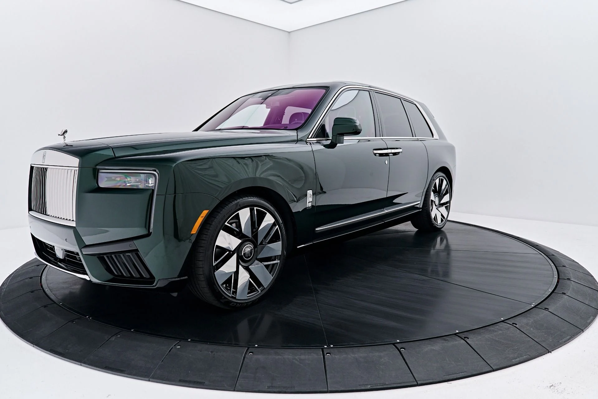 mph009_292042628_Used_2026_Rolls_Royce_Cullinan_Base_1788456468_ec36a466b6