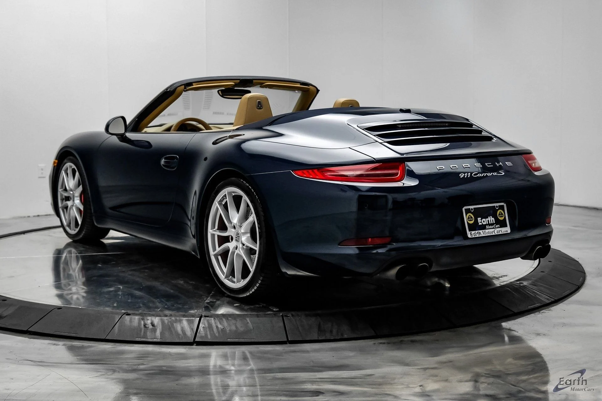 mph009_2932979473_84ef07da522b4e359ce54e4e377a1d42x_4b97472c6f