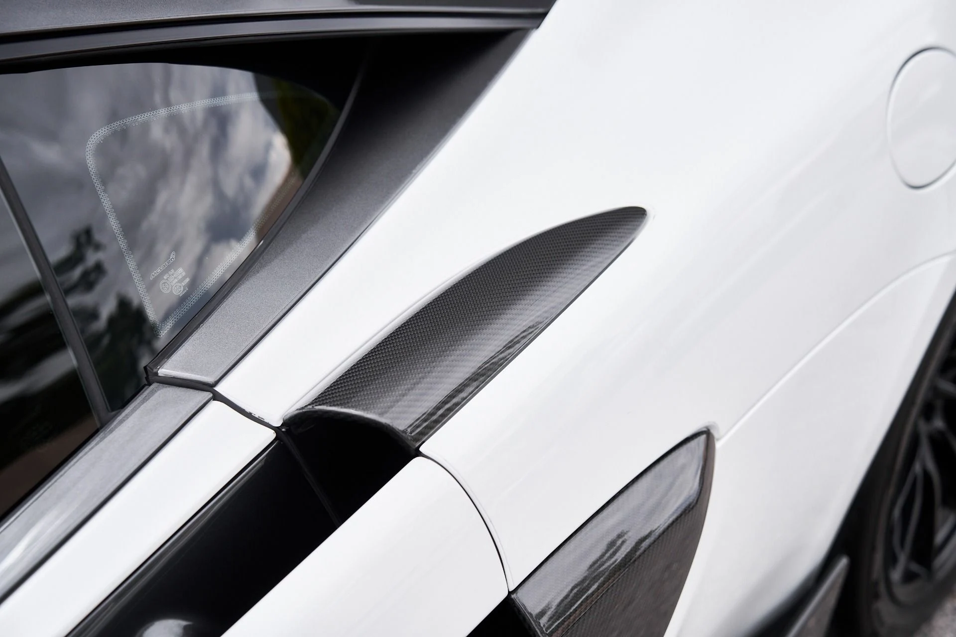 mph009_2938536931_Used_2019_Mc_Laren_600_LT_Base_1755991617_1f0784e38a