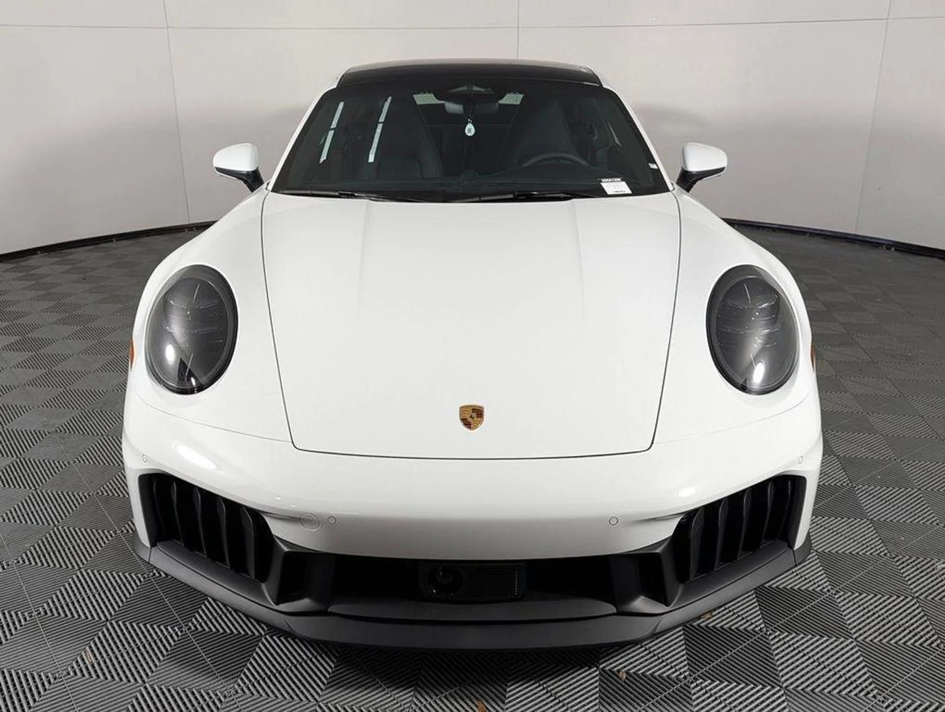 mph009_29426881_z_NM_9_Fo_Iyr4_Vfzd_Kz_AZC_92_VL_He_XQ_6821304b43