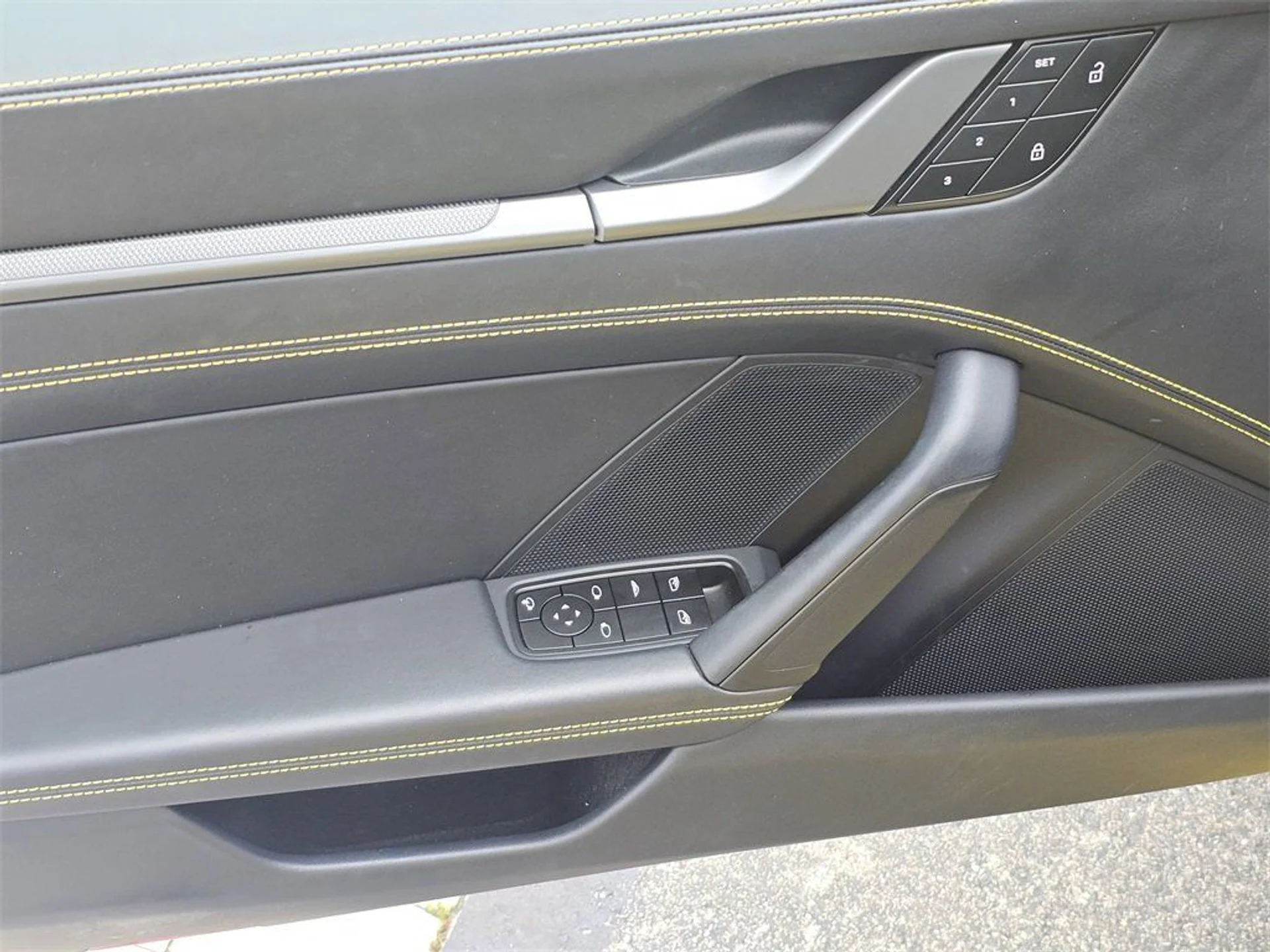 mph009_2944197710_a4dea4fdd71b689f2baf821d69e1282c_11893d78a1